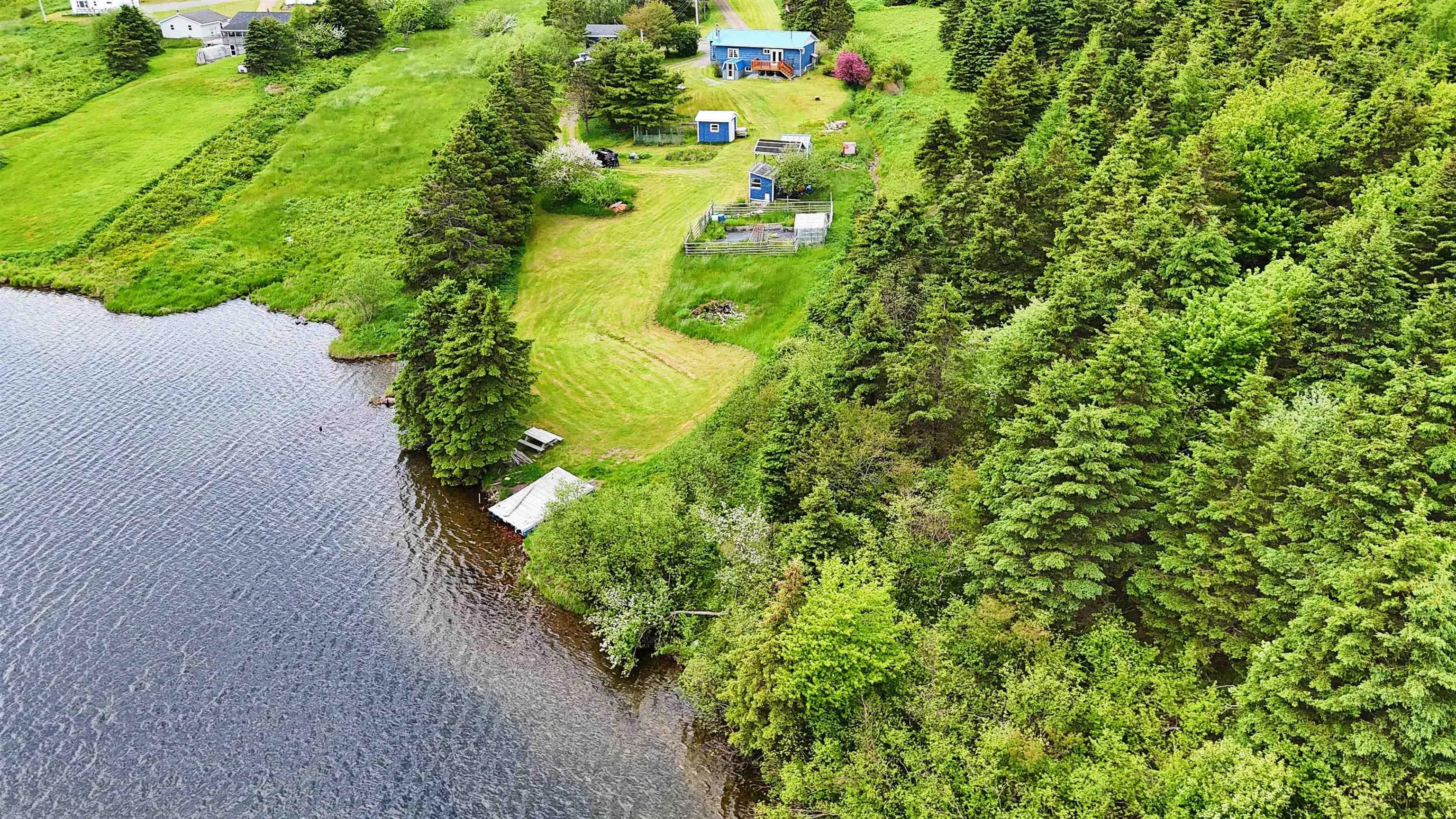 96 Landry Lane, Sampsonville Ns B0e 3b0, 3 Bedrooms Bedrooms, ,1 BathroomBathrooms,Residential,For Sale,Landry,202425904