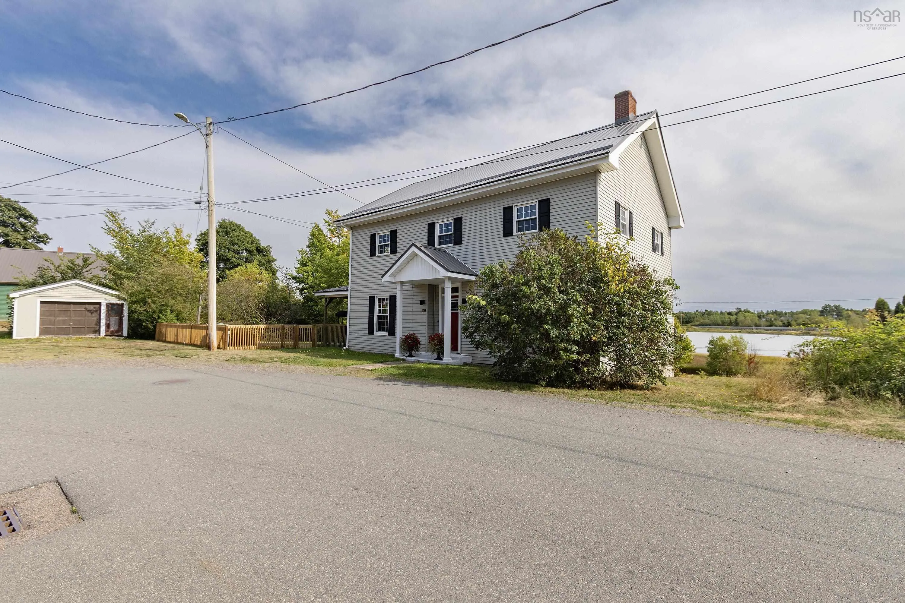 100 Spring Street, Parrsboro, NS B0M 1S0, 5 Bedrooms Bedrooms, ,2 BathroomsBathrooms,Residential,For Sale,Spring,202522976