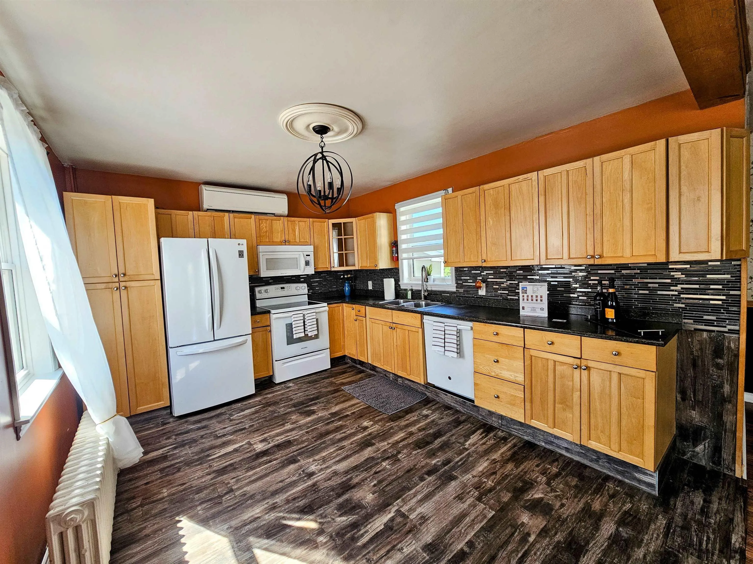 109 Alexander Street, Glace Bay, NS B1A 4A6, 3 Bedrooms Bedrooms, ,2 BathroomsBathrooms,Residential,For Sale,Alexander,202514498