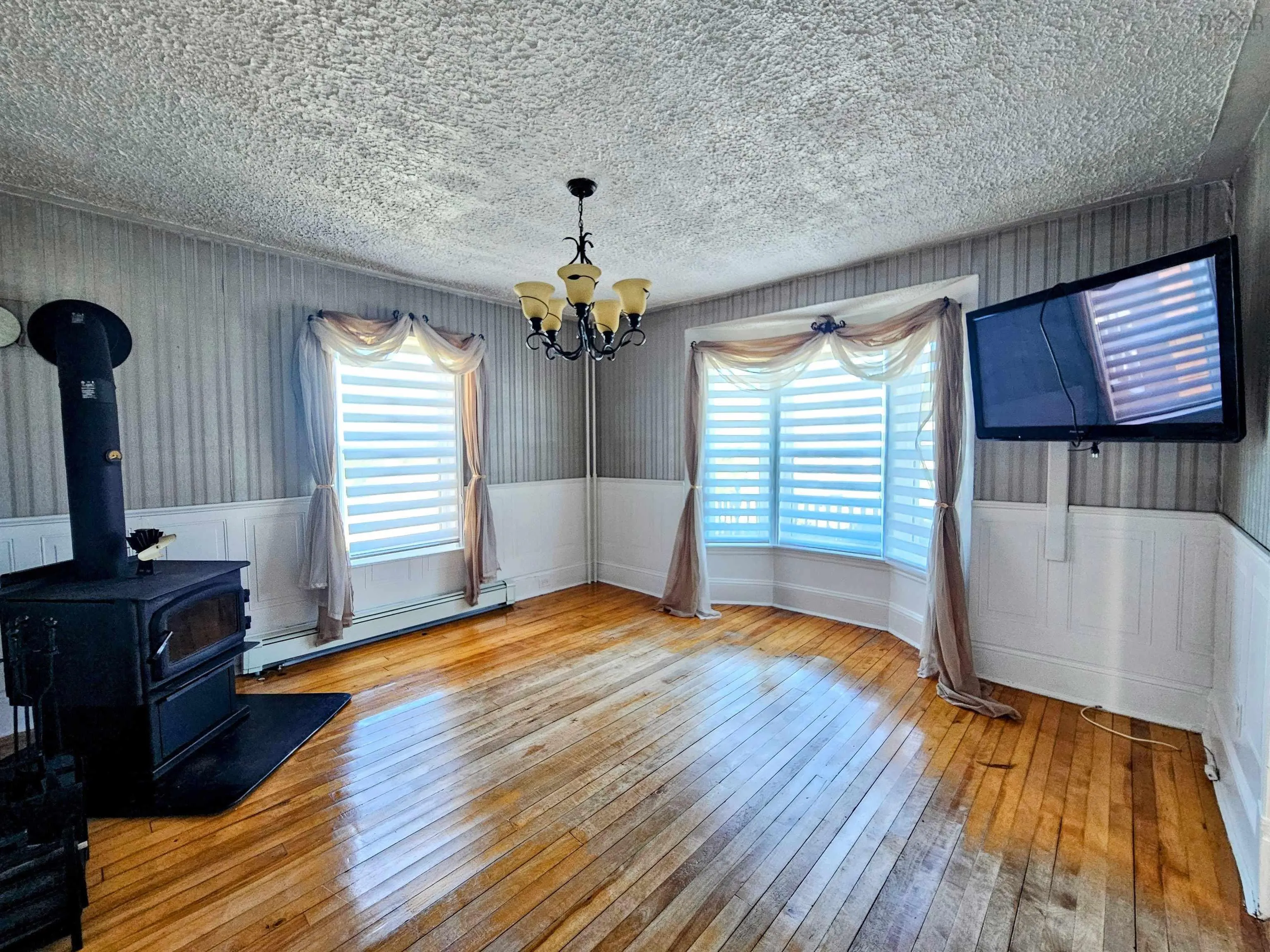 109 Alexander Street, Glace Bay, NS B1A 4A6, 3 Bedrooms Bedrooms, ,2 BathroomsBathrooms,Residential,For Sale,Alexander,202514498