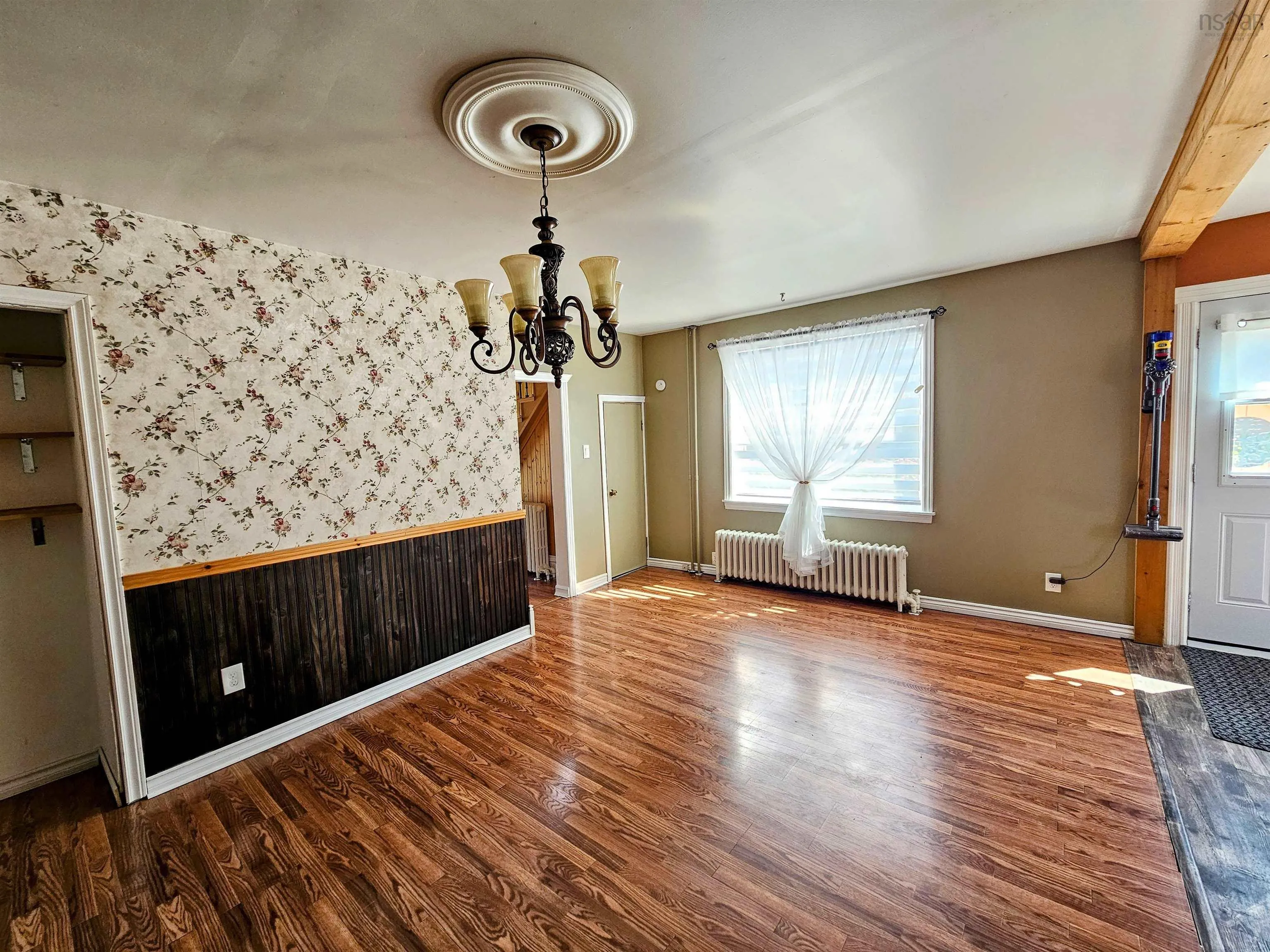 109 Alexander Street, Glace Bay, NS B1A 4A6, 3 Bedrooms Bedrooms, ,2 BathroomsBathrooms,Residential,For Sale,Alexander,202514498