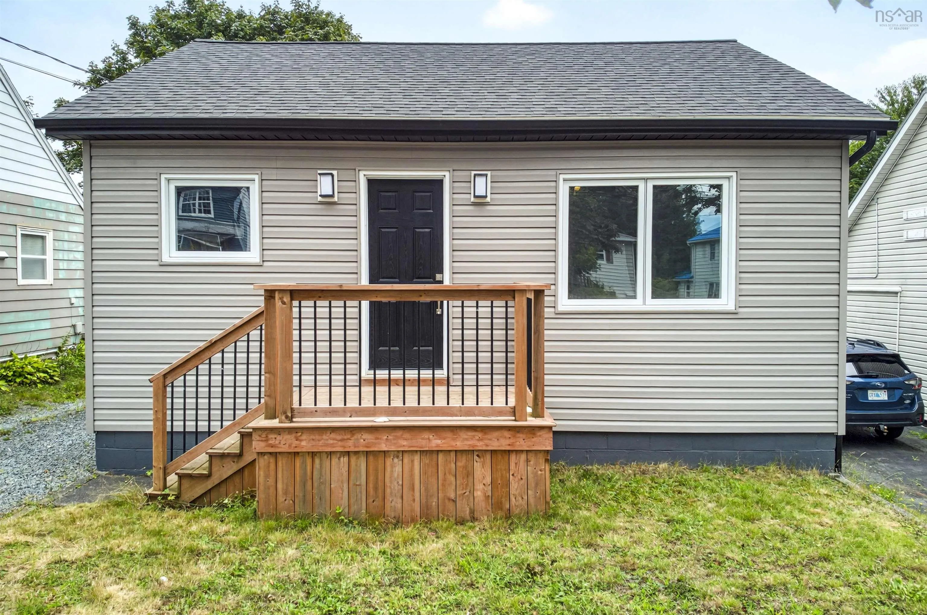 72 Albro Lake Road, Dartmouth, NS B3Y 3Y3, 2 Bedrooms Bedrooms, ,1 BathroomBathrooms,Residential,For Sale,Albro Lake,202521945