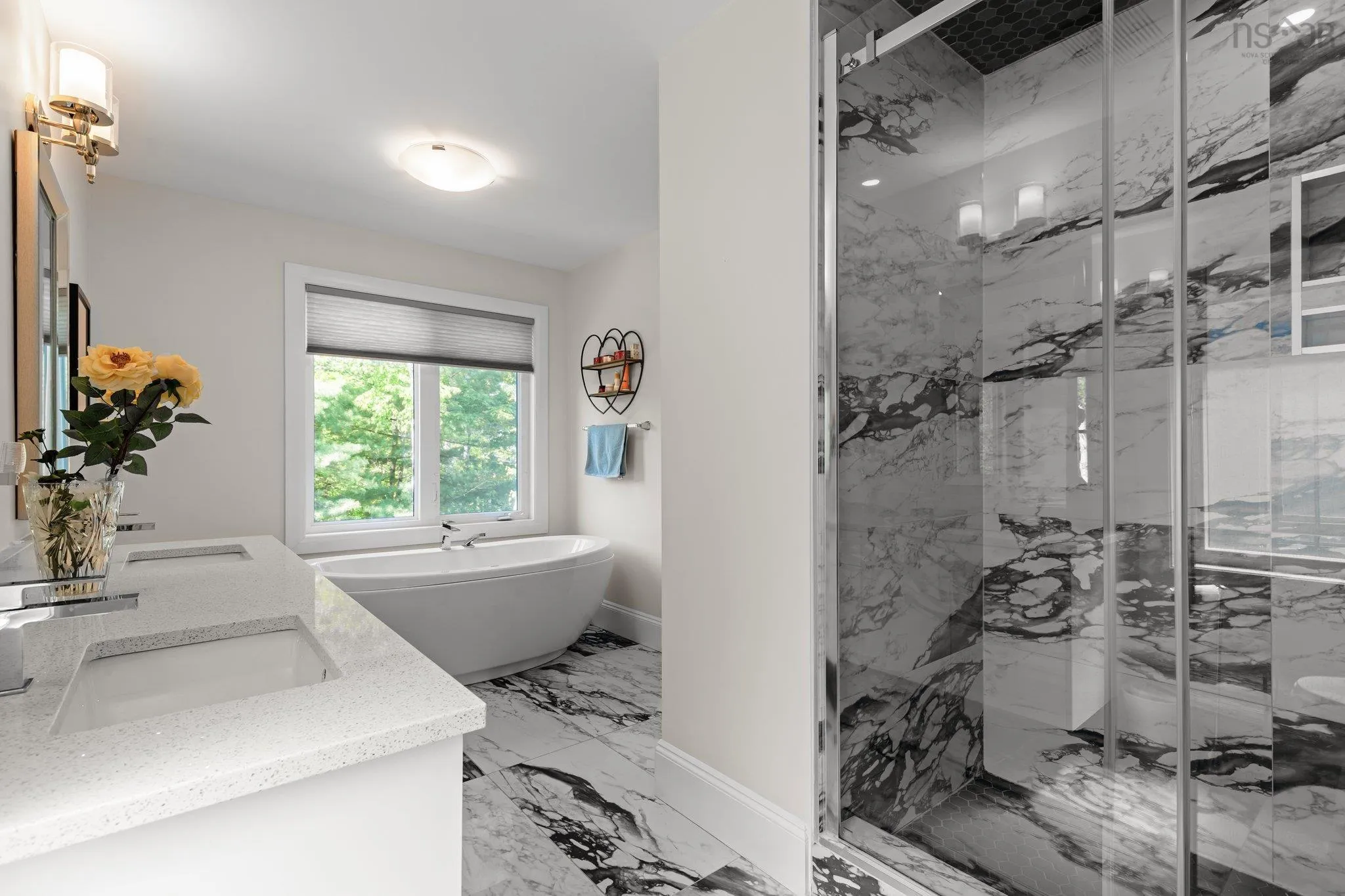 43 Crownridge Drive, Bedford, NS B4B 0X4, 5 Bedrooms Bedrooms, ,4 BathroomsBathrooms,Residential,For Sale,Crownridge,202514528