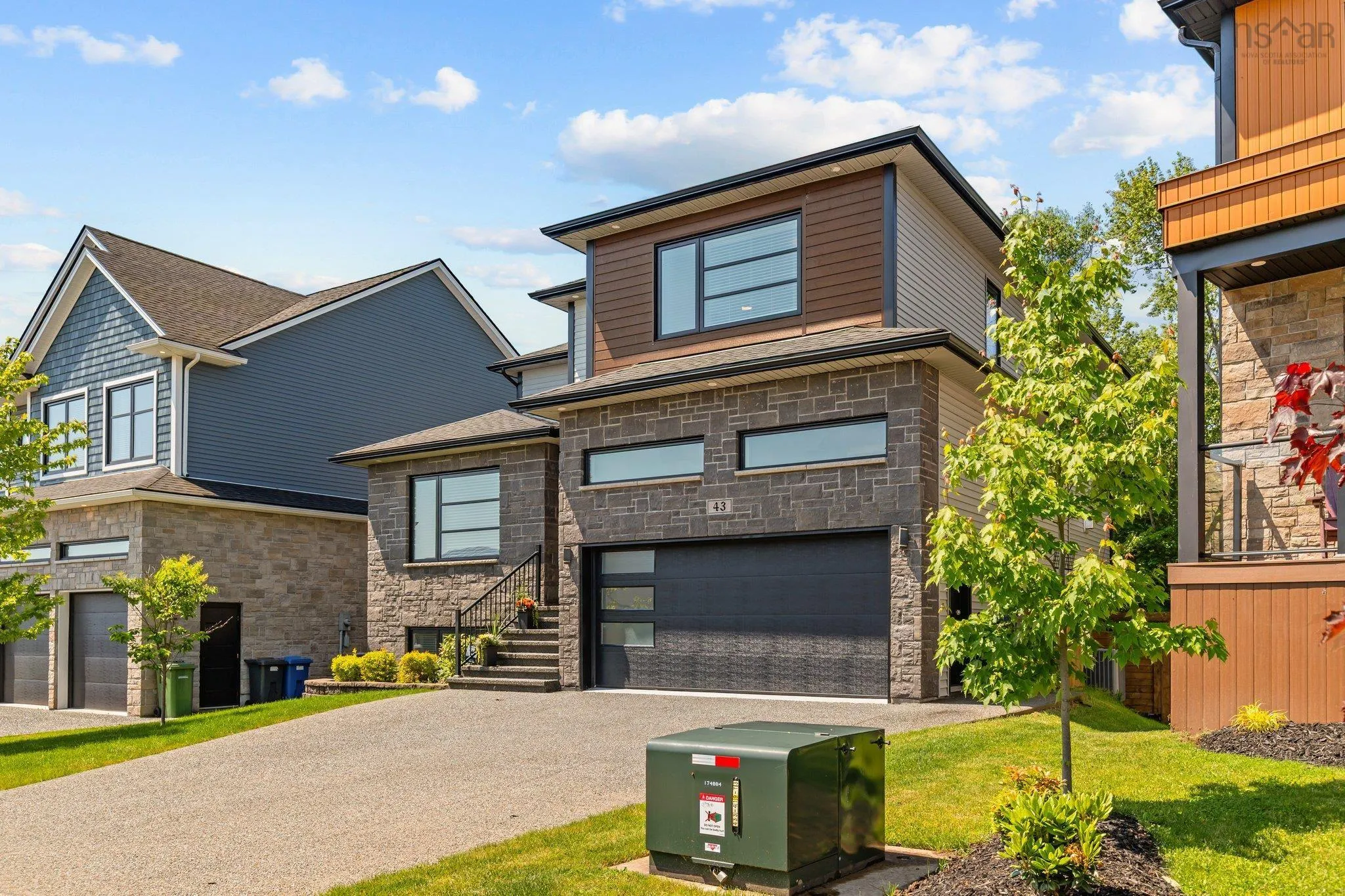 43 Crownridge Drive, Bedford, NS B4B 0X4, 5 Bedrooms Bedrooms, ,4 BathroomsBathrooms,Residential,For Sale,Crownridge,202514528