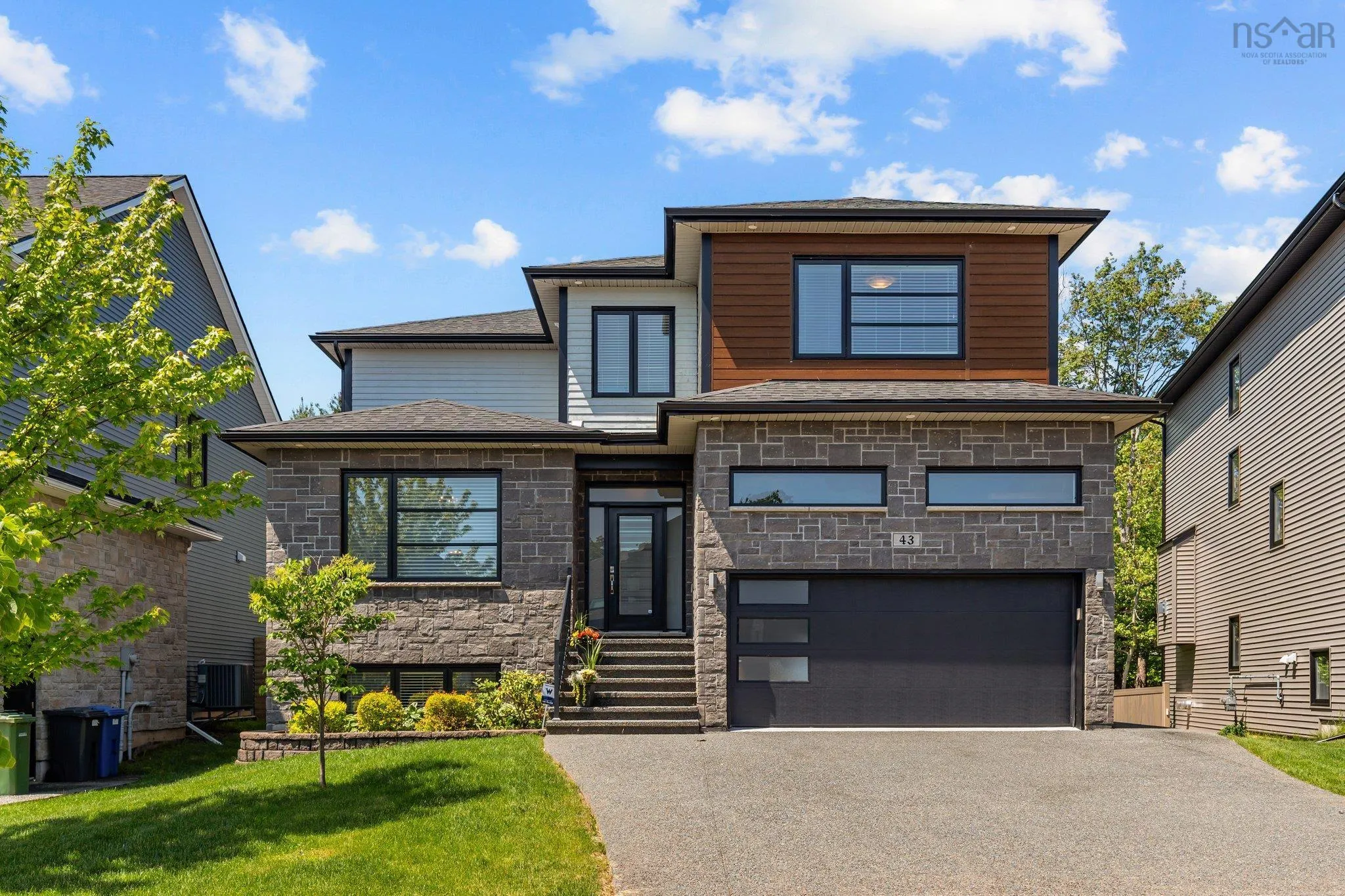 43 Crownridge Drive, Bedford, NS B4B 0X4, 5 Bedrooms Bedrooms, ,4 BathroomsBathrooms,Residential,For Sale,Crownridge,202514528
