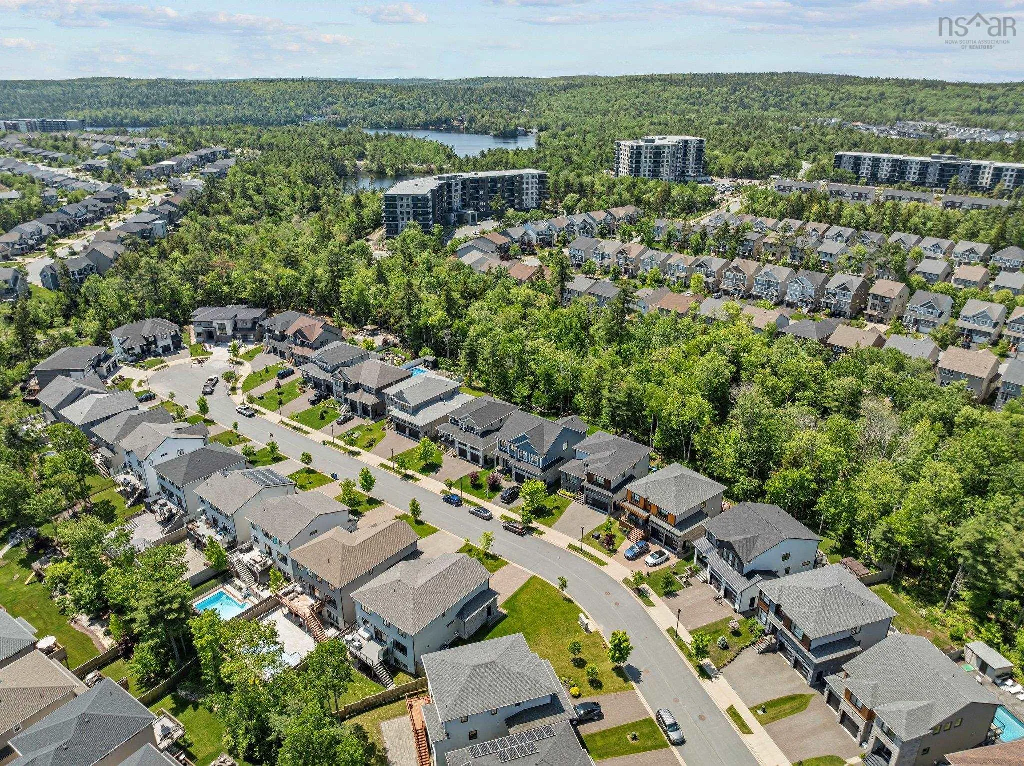 43 Crownridge Drive, Bedford, NS B4B 0X4, 5 Bedrooms Bedrooms, ,4 BathroomsBathrooms,Residential,For Sale,Crownridge,202514528