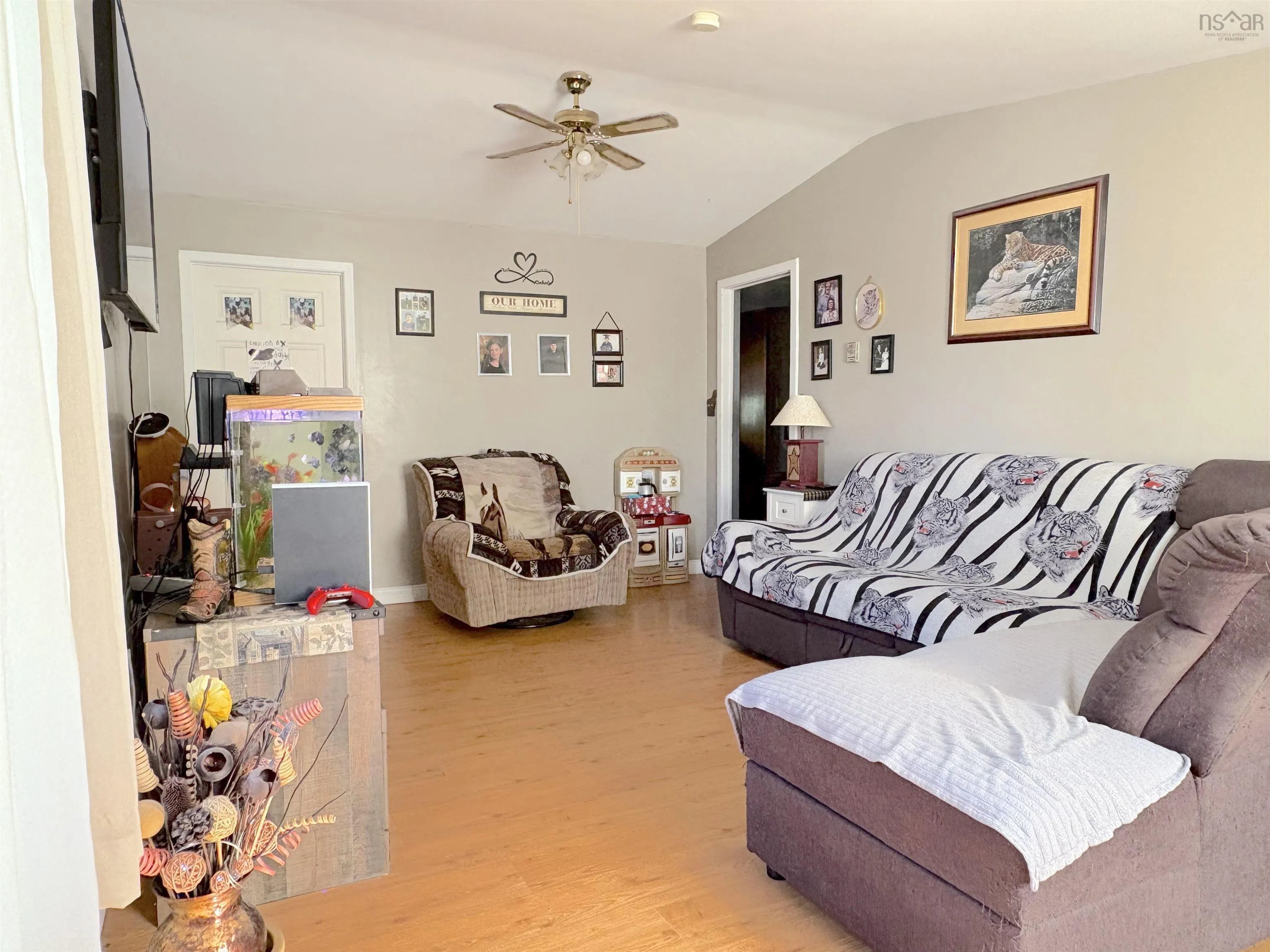 186 Parr Street, Shelburne, NS B0T 1W0, 3 Bedrooms Bedrooms, ,1 BathroomBathrooms,Residential,For Sale,Parr,202525481