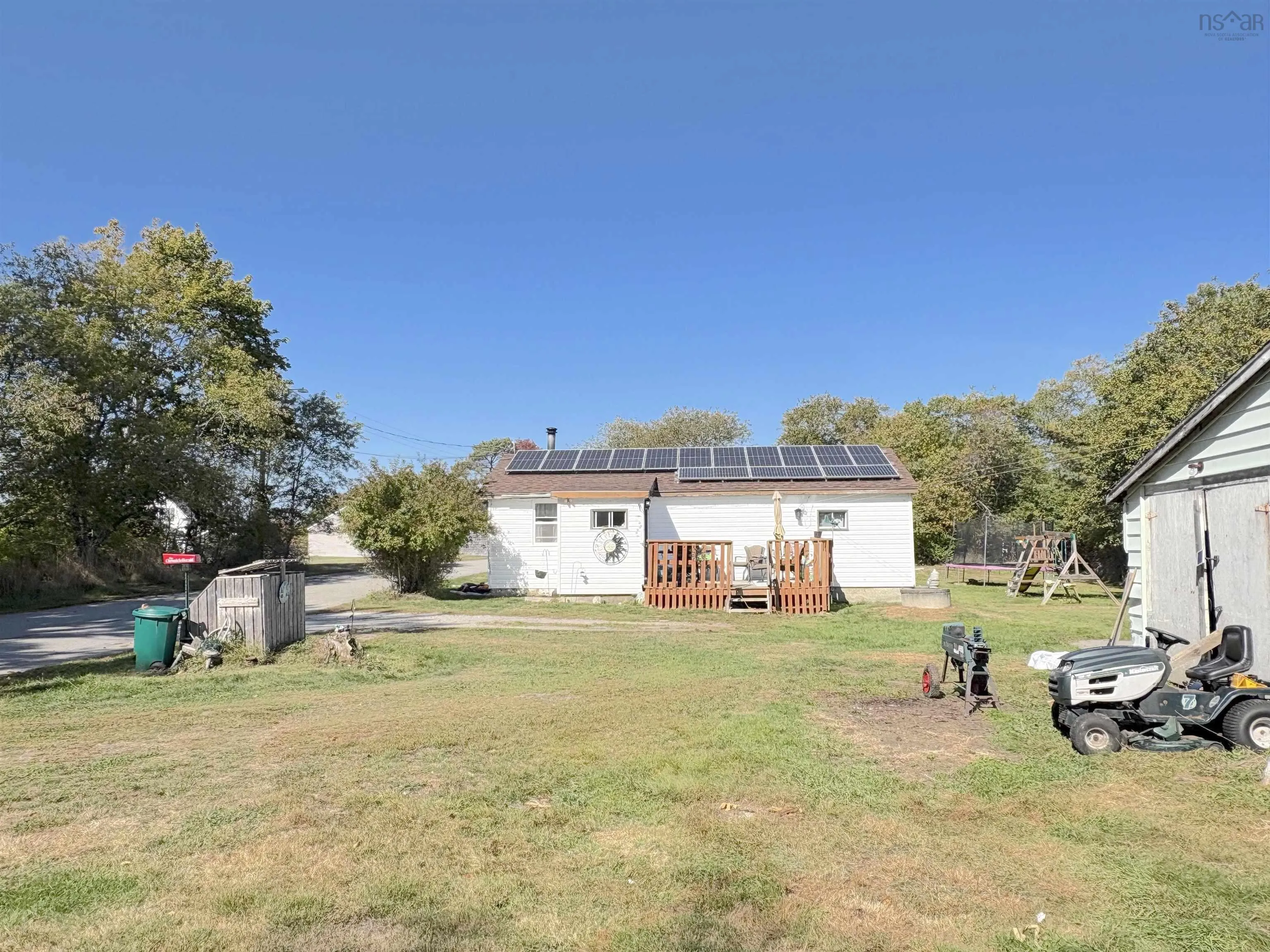 186 Parr Street, Shelburne, NS B0T 1W0, 3 Bedrooms Bedrooms, ,1 BathroomBathrooms,Residential,For Sale,Parr,202525481