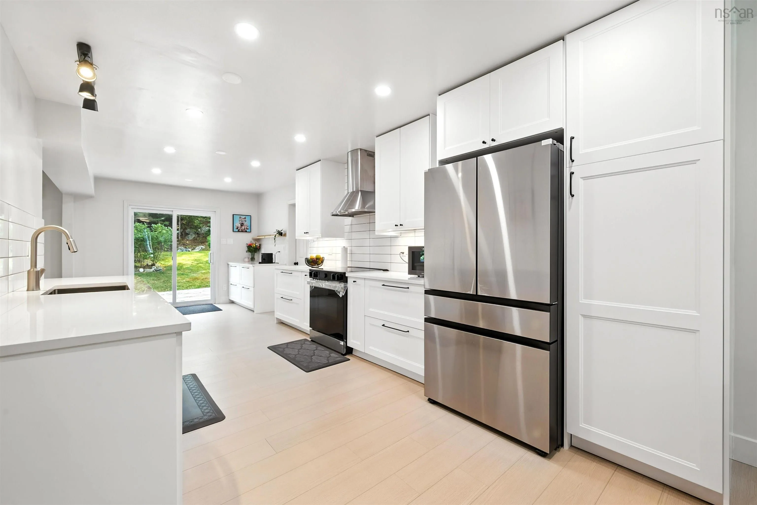 26 Millview Avenue, Bedford, NS B4A 1G7, 4 Bedrooms Bedrooms, ,3 BathroomsBathrooms,Residential,For Sale,Millview,202518585