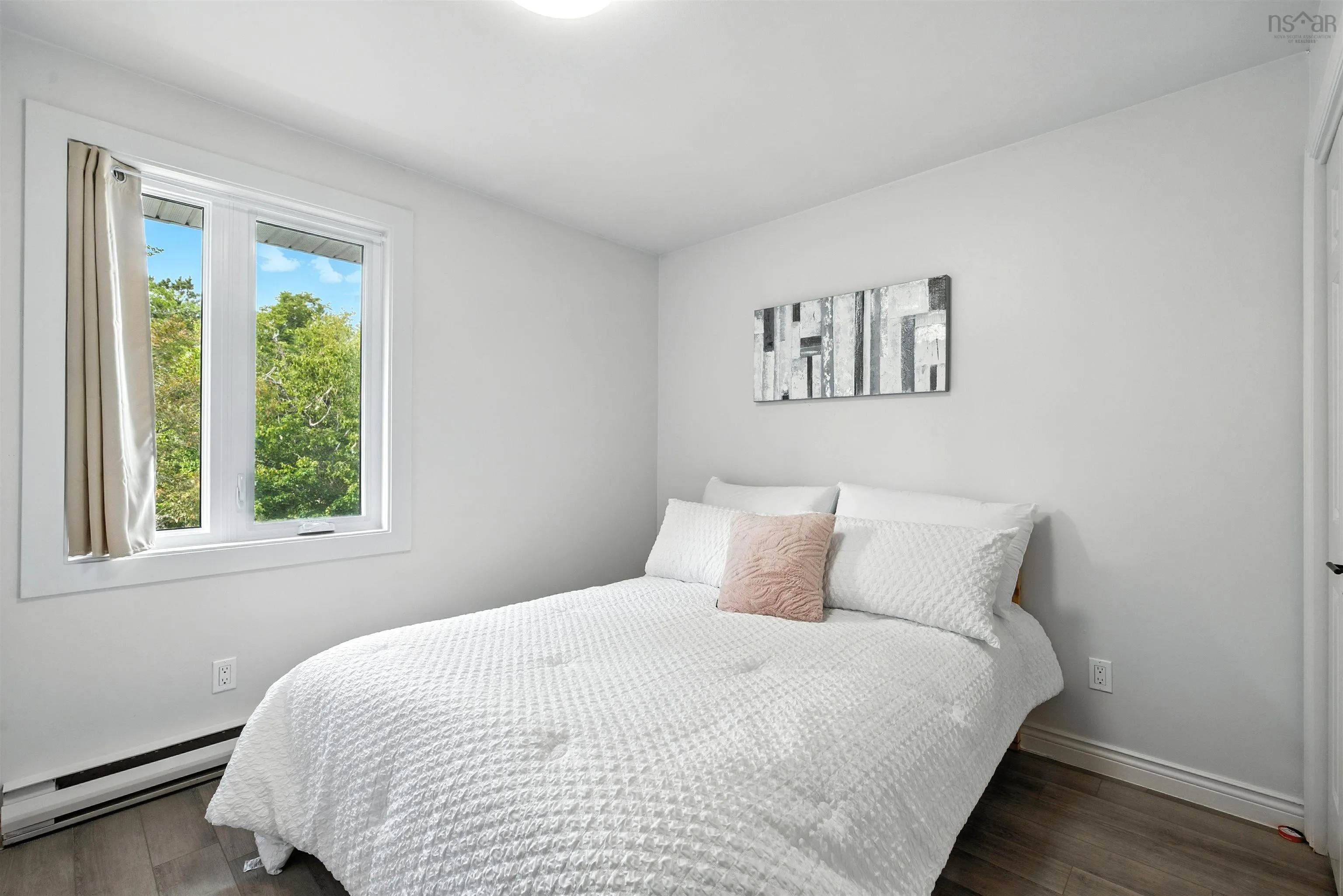 26 Millview Avenue, Bedford, NS B4A 1G7, 4 Bedrooms Bedrooms, ,3 BathroomsBathrooms,Residential,For Sale,Millview,202518585