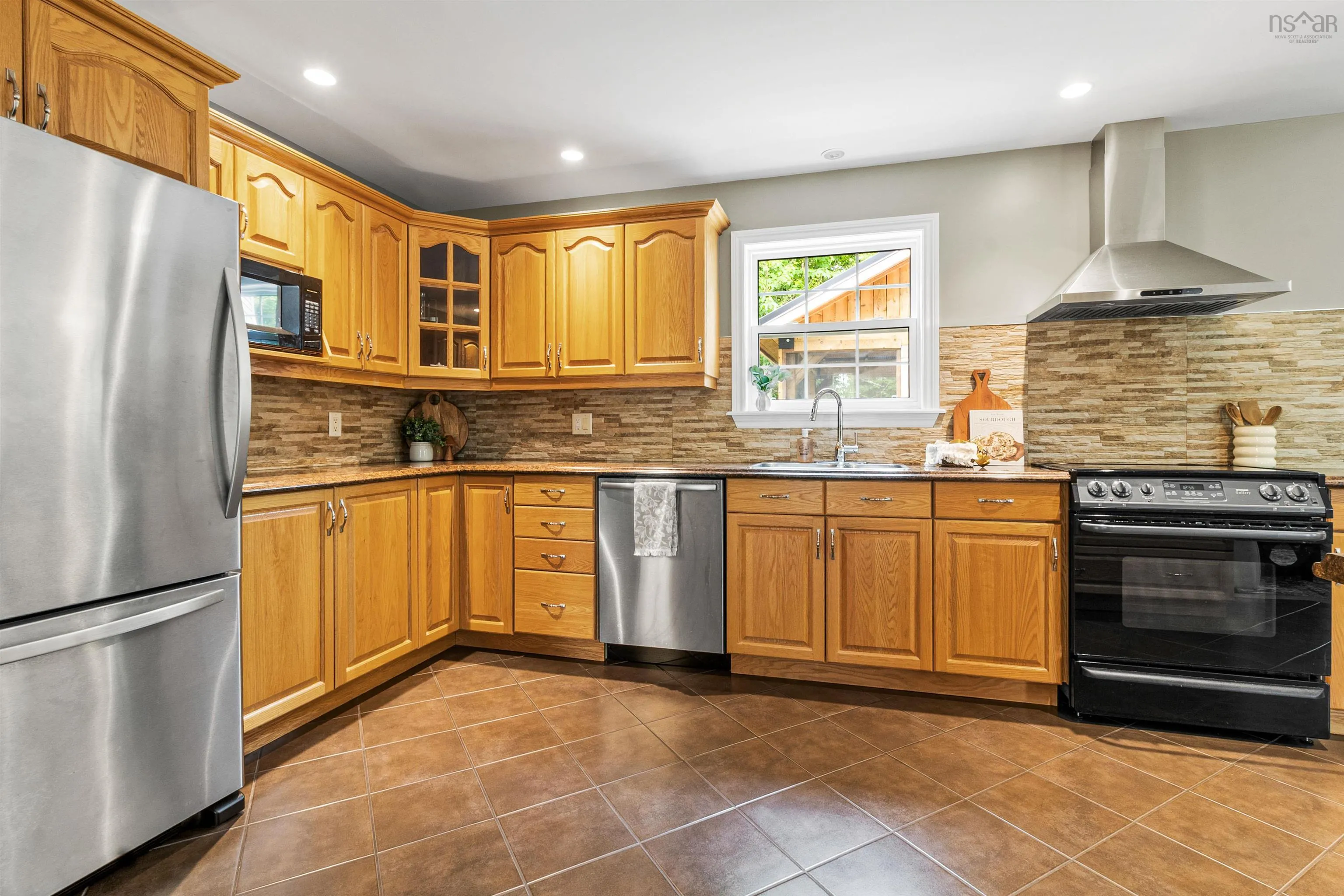 424 Tattenham Crescent, Hammonds Plains, NS B4B 1V3, 3 Bedrooms Bedrooms, ,3 BathroomsBathrooms,Residential,For Sale,Tattenham,202520363