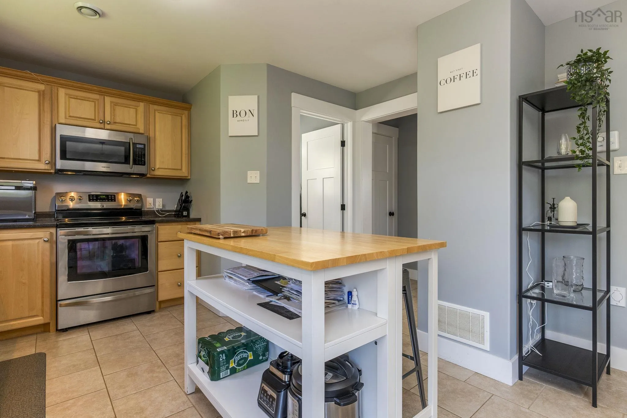 1095 Beaver Bank Road, Beaver Bank, NS B4G 1B1, 3 Bedrooms Bedrooms, ,3 BathroomsBathrooms,Residential,For Sale,Beaver Bank,202523717