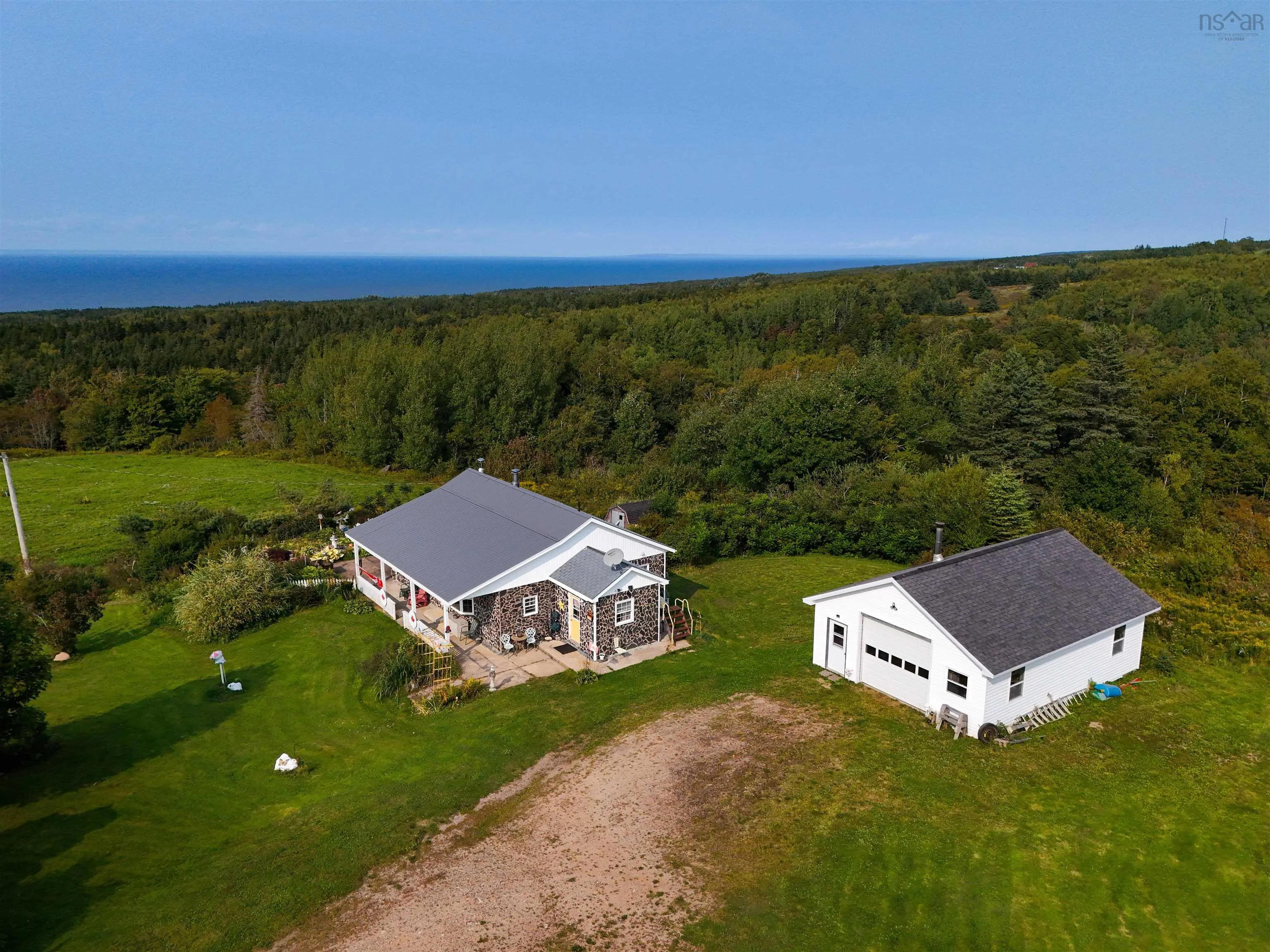 316 Brinton Road, Port Lorne Ns B0s 1l0, 2 Bedrooms Bedrooms, ,1 BathroomBathrooms,Residential,For Sale,Brinton,202422442
