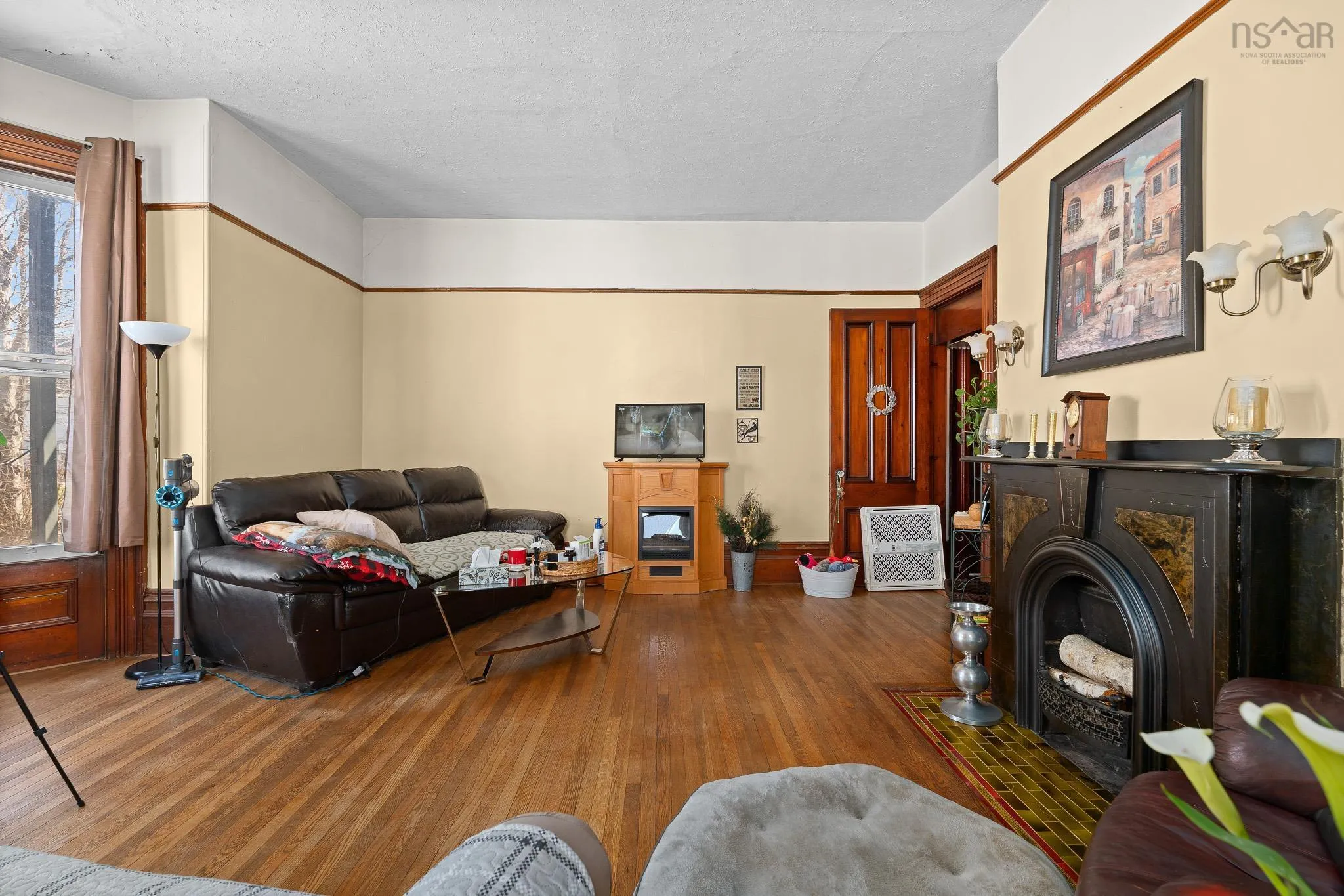 220 James Street, New Glasgow Ns B2h 2z1, 3 Bedrooms Bedrooms, ,Residential Income,For Sale,James,202510039