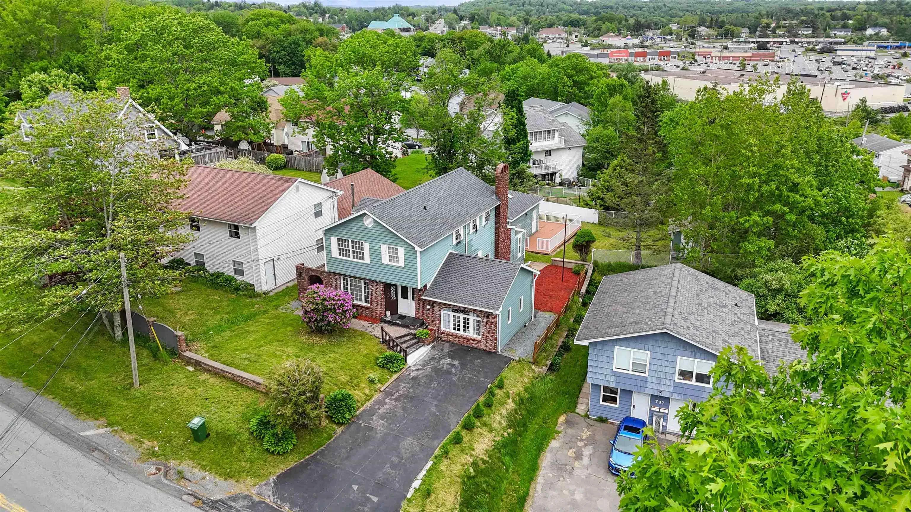 801 Old Sackville Road, Lower Sackville, NS B4E 1R2, 4 Bedrooms Bedrooms, ,Residential Income,For Sale,Old Sackville,202522344