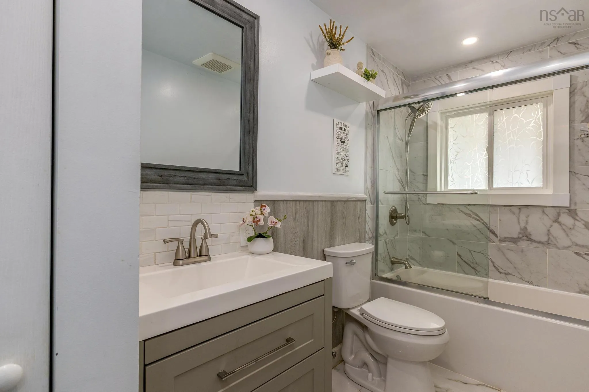 93 Hannebury Drive, Dartmouth, NS B2V 1P7, 5 Bedrooms Bedrooms, ,2 BathroomsBathrooms,Residential,For Sale,Hannebury,202519957