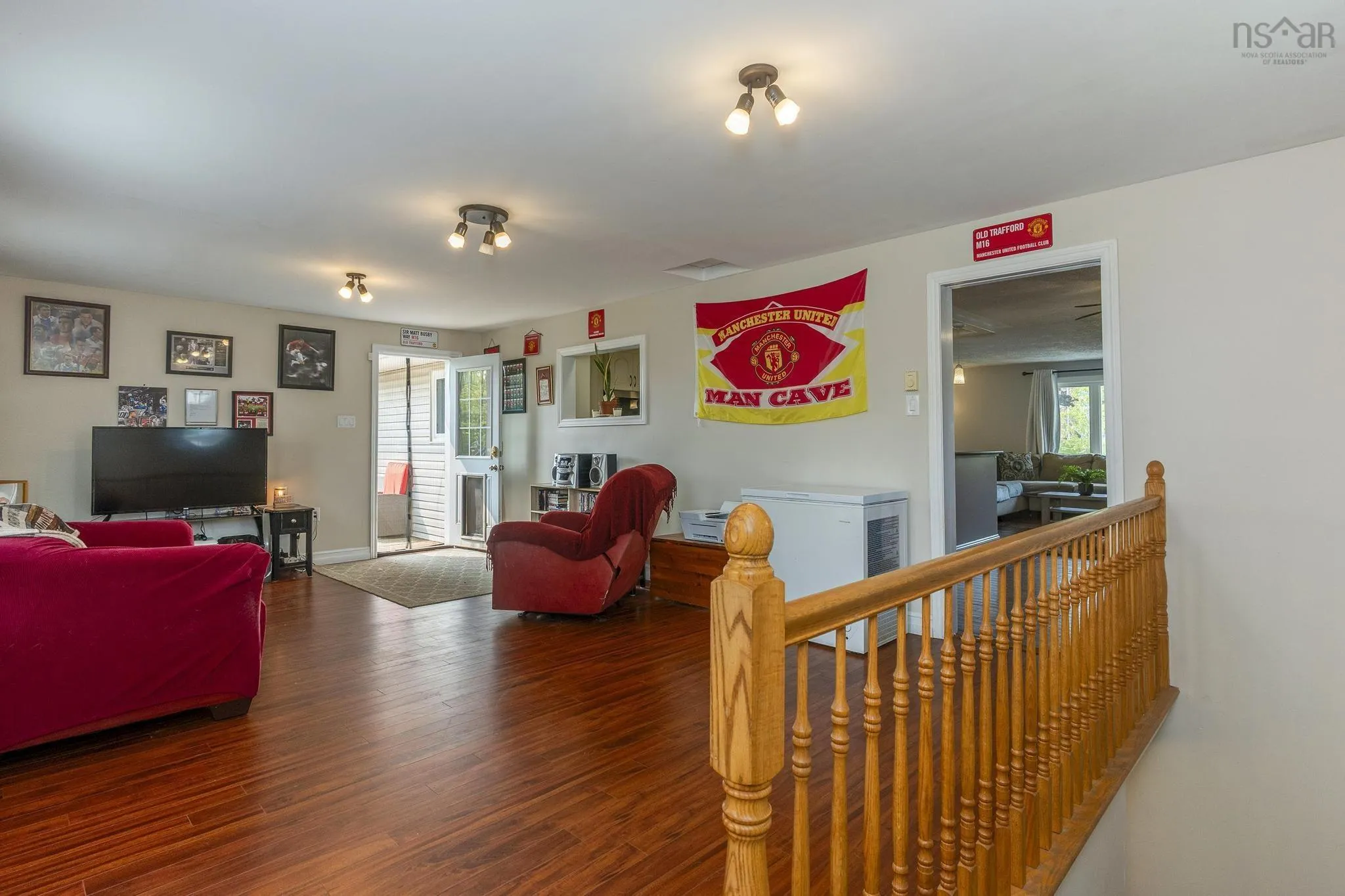 93 Hannebury Drive, Dartmouth, NS B2V 1P7, 5 Bedrooms Bedrooms, ,2 BathroomsBathrooms,Residential,For Sale,Hannebury,202519957