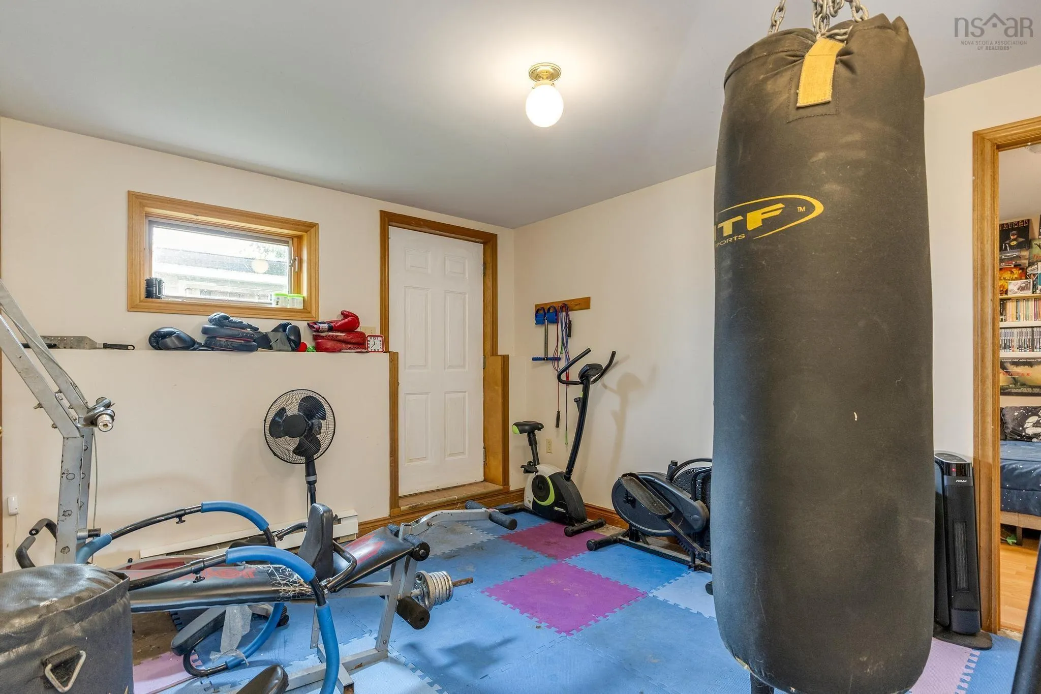 93 Hannebury Drive, Dartmouth, NS B2V 1P7, 5 Bedrooms Bedrooms, ,2 BathroomsBathrooms,Residential,For Sale,Hannebury,202519957