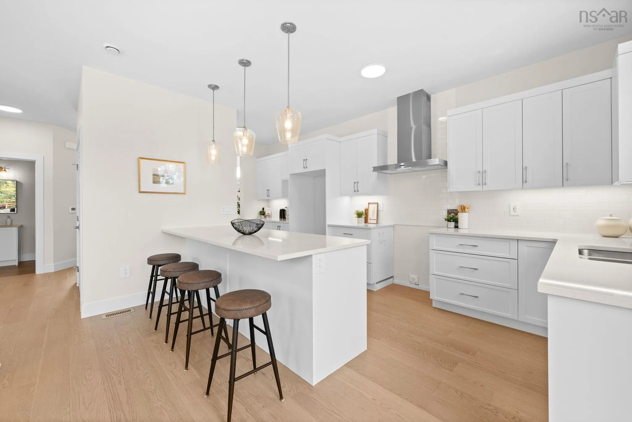 1 Pearlgarden Close, Dartmouth, NS B2X 0C3, 4 Bedrooms Bedrooms, ,4 BathroomsBathrooms,Residential,For Sale,Pearlgarden,202524981