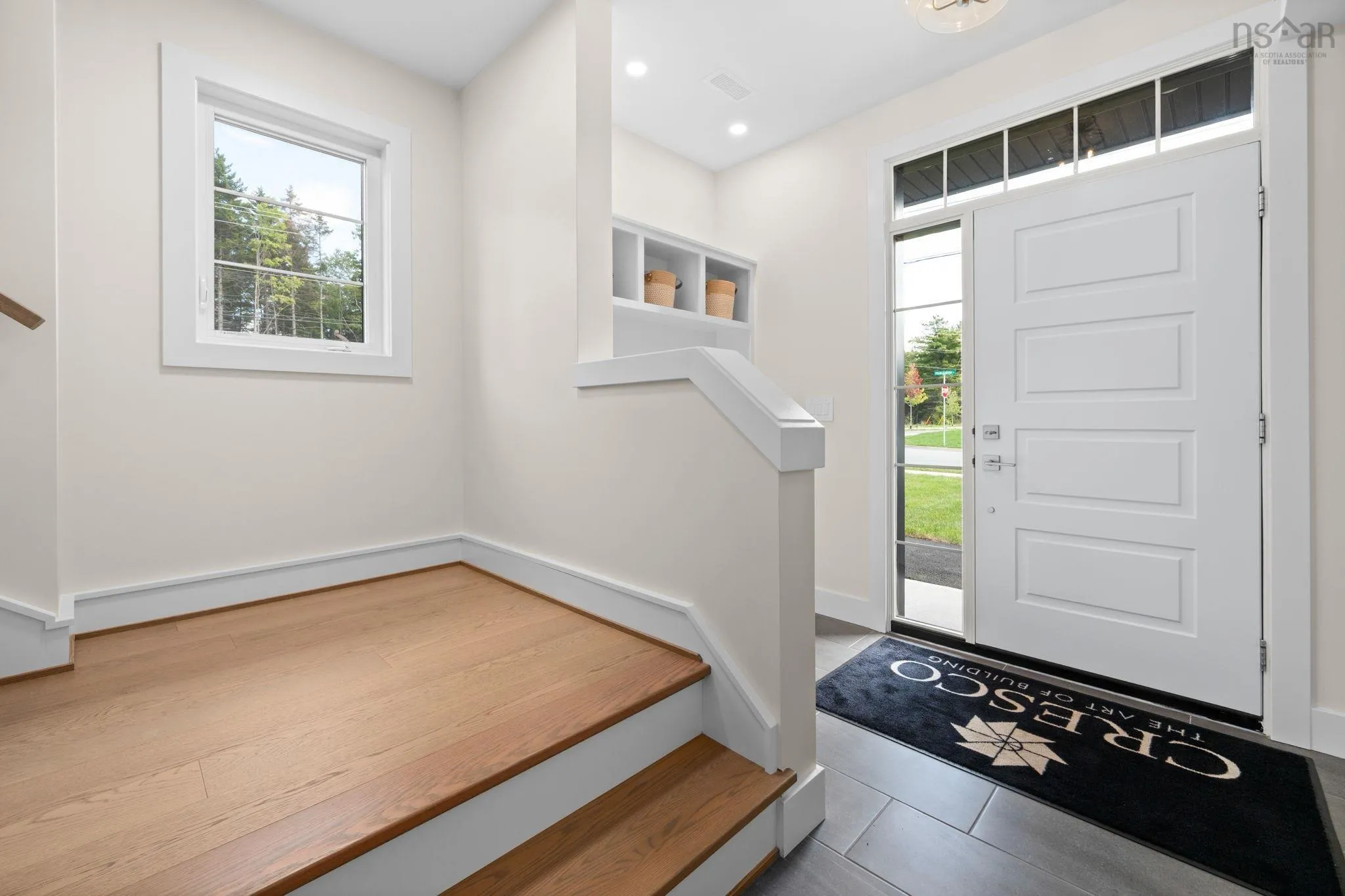 1 Pearlgarden Close, Dartmouth, NS B2X 0C3, 4 Bedrooms Bedrooms, ,4 BathroomsBathrooms,Residential,For Sale,Pearlgarden,202524981