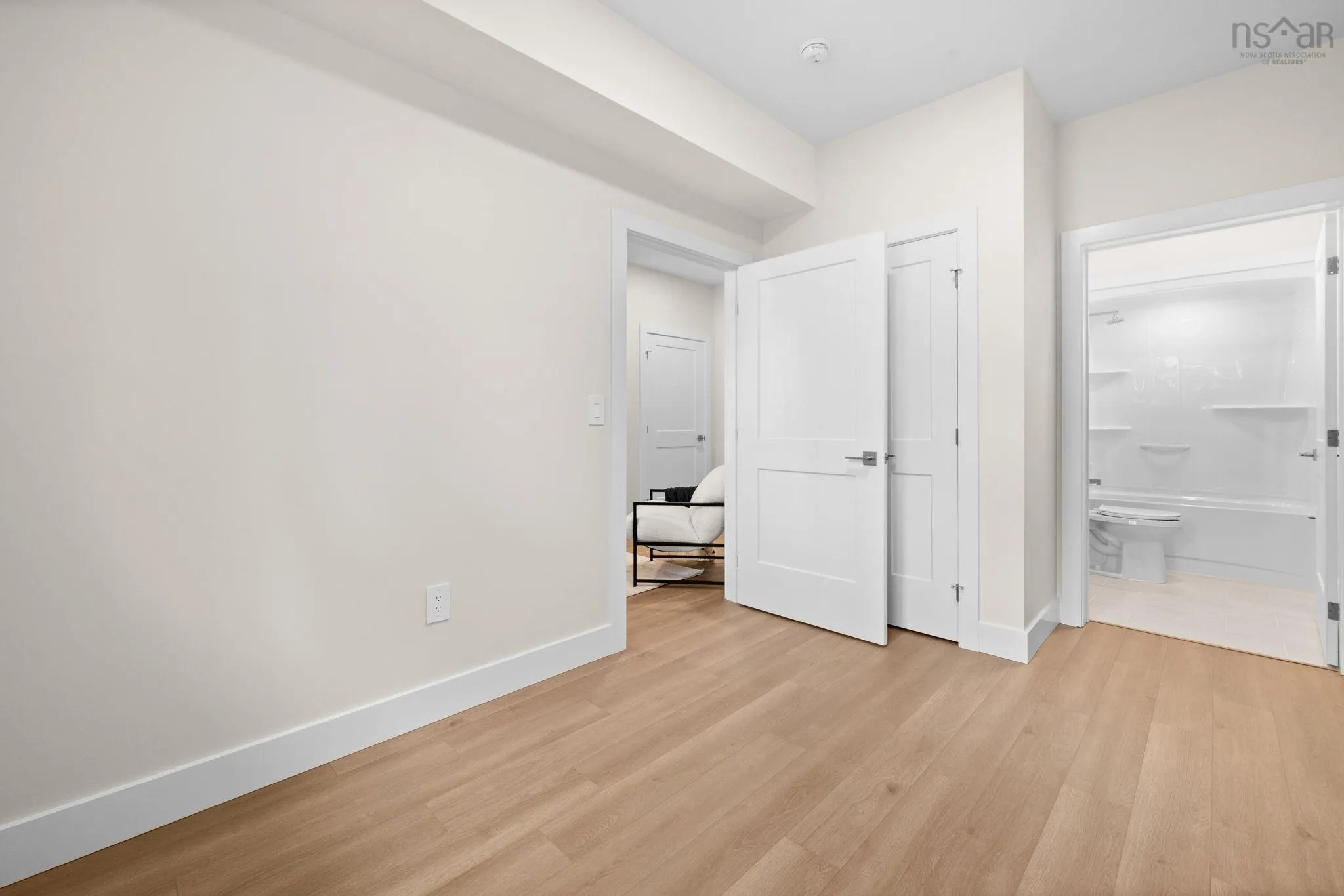 1 Pearlgarden Close, Dartmouth, NS B2X 0C3, 4 Bedrooms Bedrooms, ,4 BathroomsBathrooms,Residential,For Sale,Pearlgarden,202524981