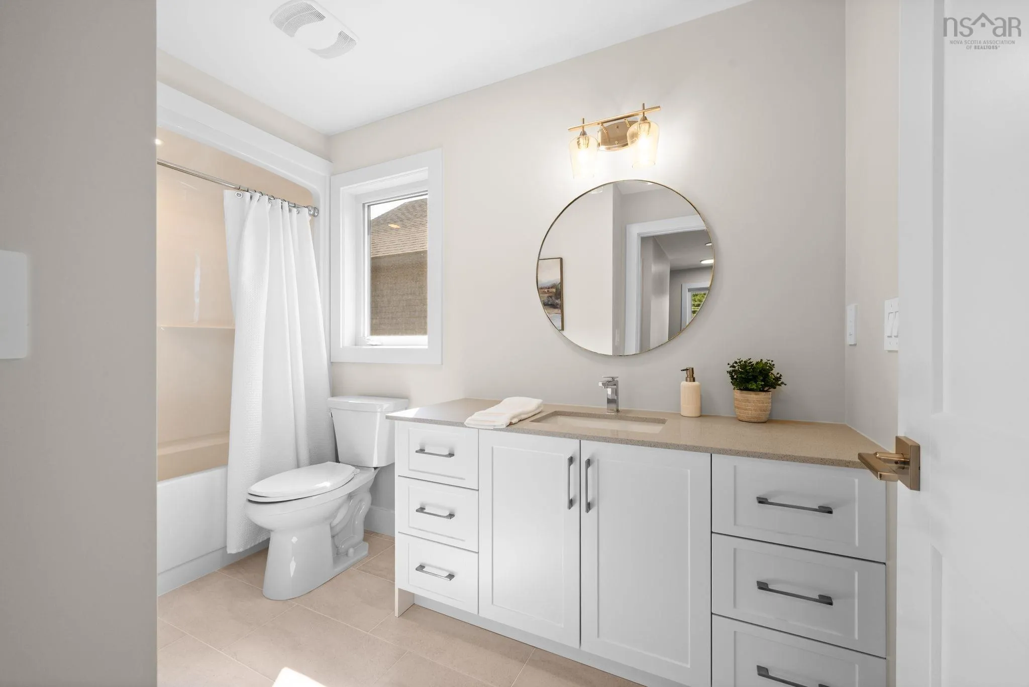 1 Pearlgarden Close, Dartmouth, NS B2X 0C3, 4 Bedrooms Bedrooms, ,4 BathroomsBathrooms,Residential,For Sale,Pearlgarden,202524981