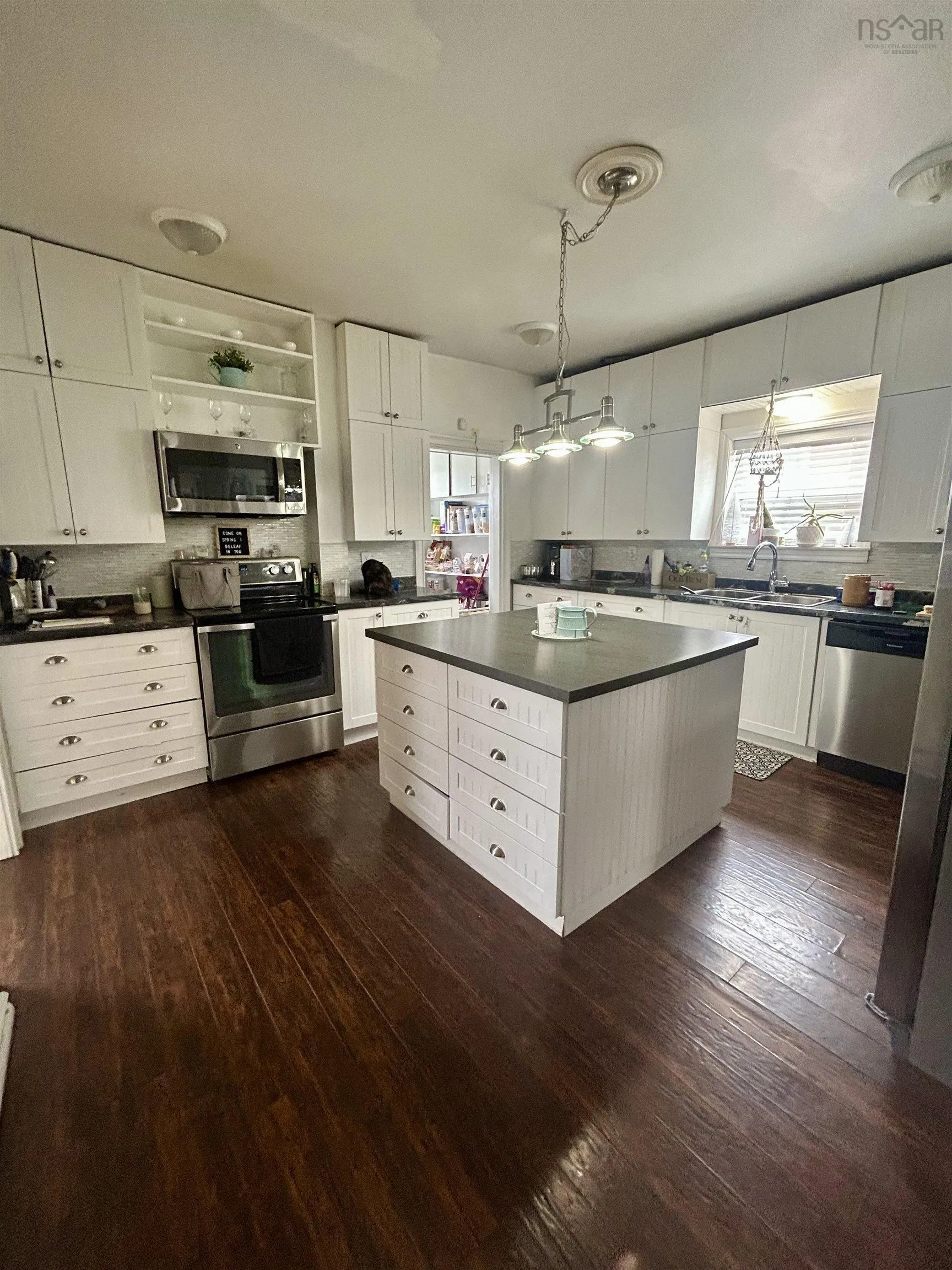 121 Victoria St, Glace Bay, NS B1A 2Z7, 4 Bedrooms Bedrooms, ,2 BathroomsBathrooms,Residential,For Sale,Victoria St,202519733