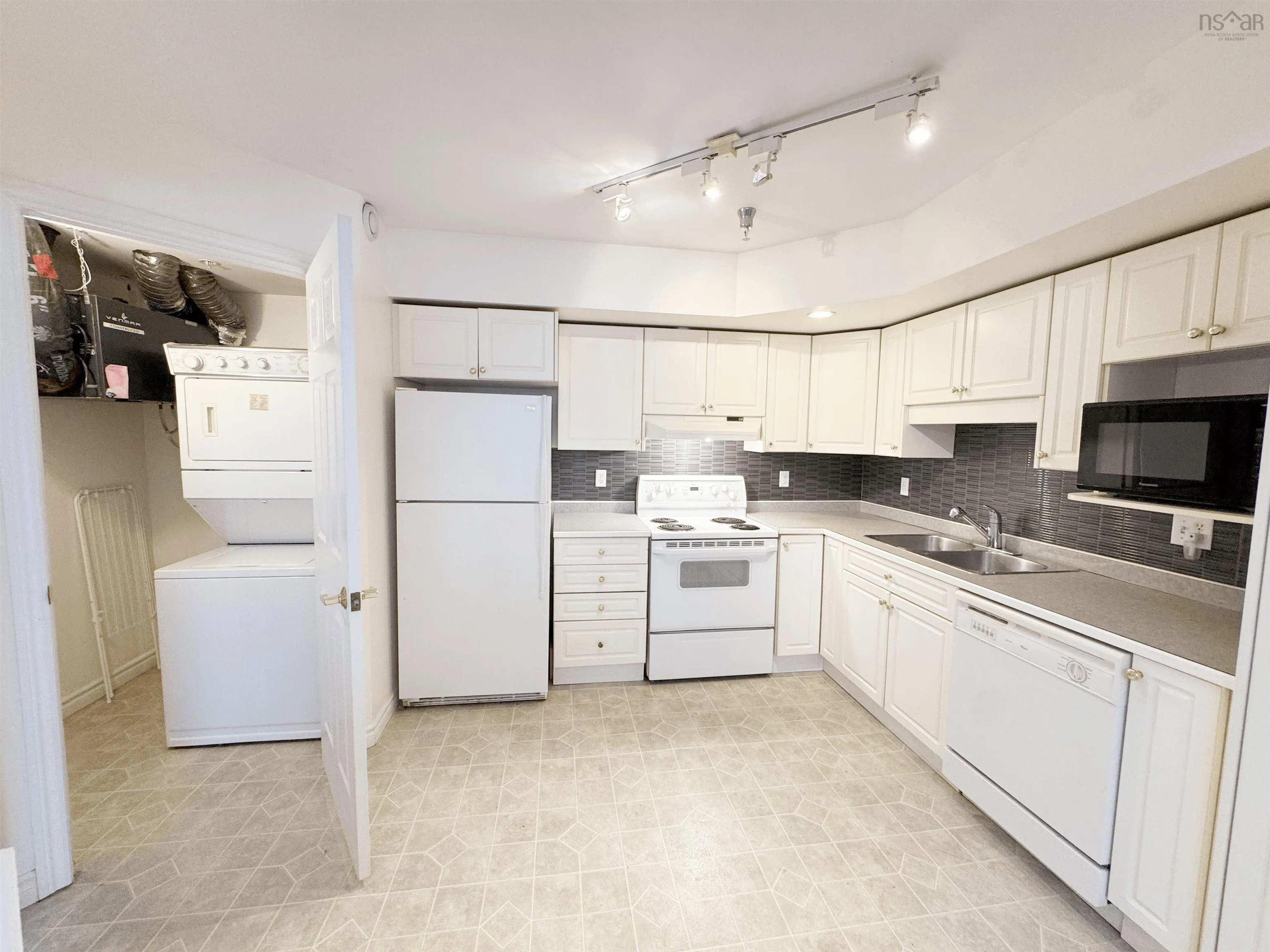 507-1041 Wellington Street, Halifax, NS B3H 4P5, 1 Bedroom Bedrooms, ,1 BathroomBathrooms,Residential,For Sale,Wellington,202520239