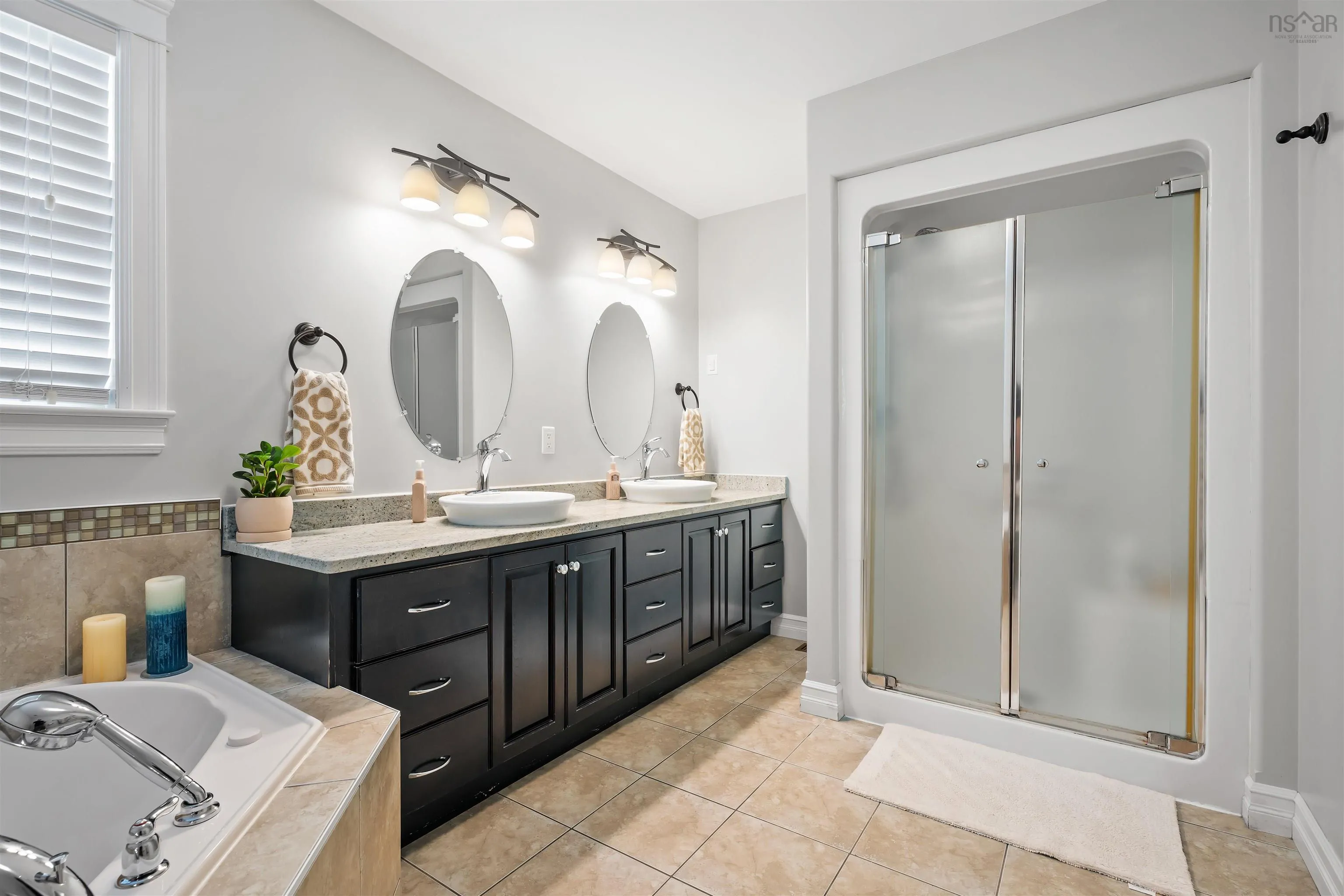 76 Pebblecreek Crescent, Dartmouth, NS B2W 0H6, 4 Bedrooms Bedrooms, ,4 BathroomsBathrooms,Residential,For Sale,Pebblecreek,202517931
