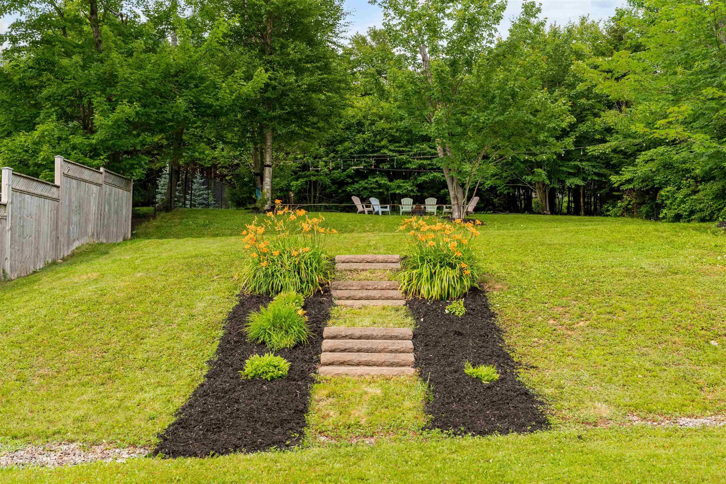 76 Pebblecreek Crescent, Dartmouth, NS B2W 0H6, 4 Bedrooms Bedrooms, ,4 BathroomsBathrooms,Residential,For Sale,Pebblecreek,202517931