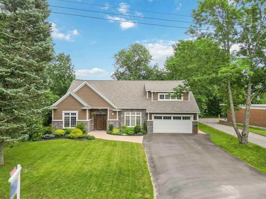 2521 Rocky Lake Road, Waverley, NS B2R 1S6, 3 Bedrooms Bedrooms, ,2 BathroomsBathrooms,Residential,For Sale,Rocky Lake,202520670