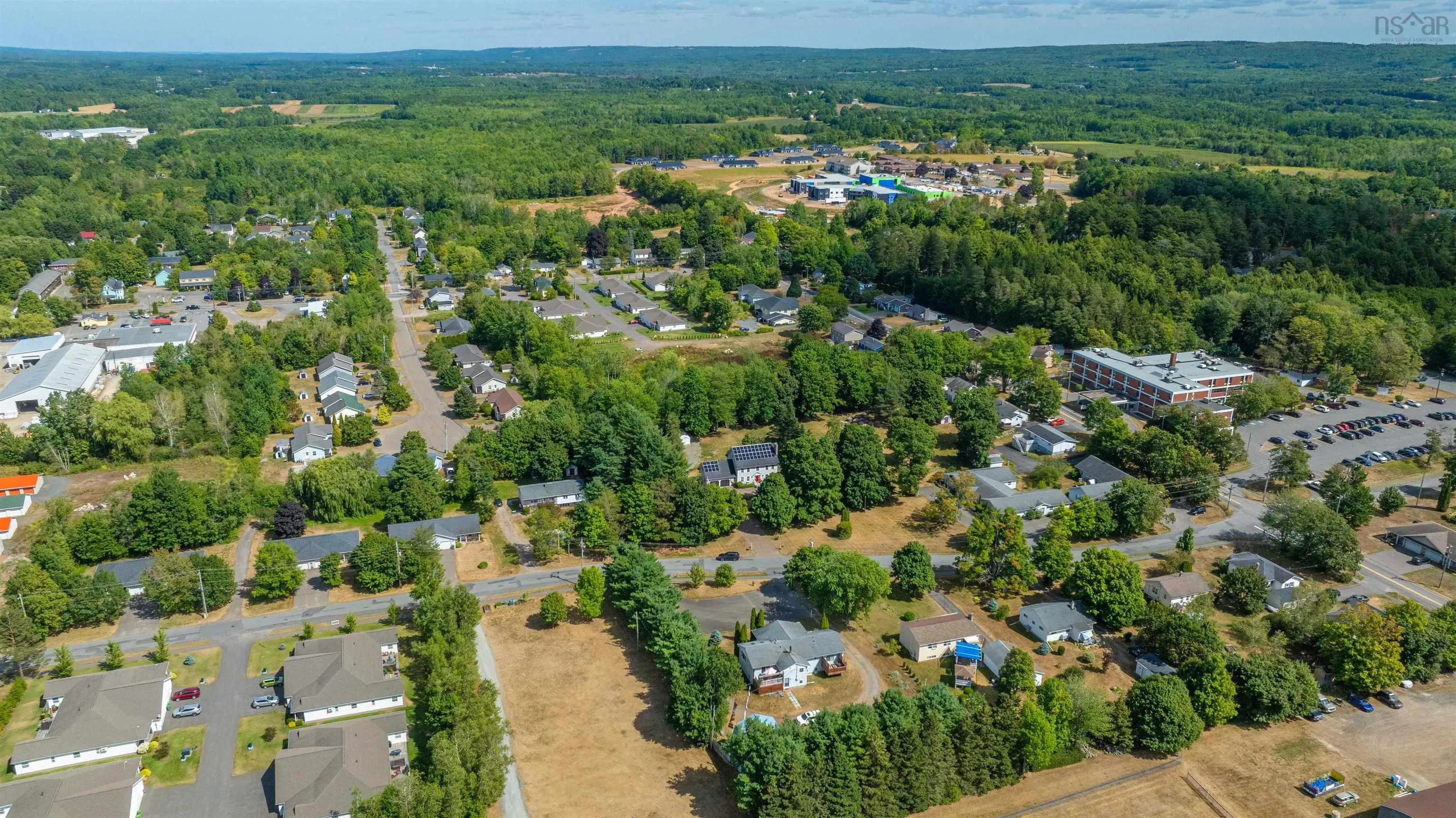 156 Brown Street, Berwick, NS B0N 1T0, ,Commercial Sale,For Sale,Brown,202522949