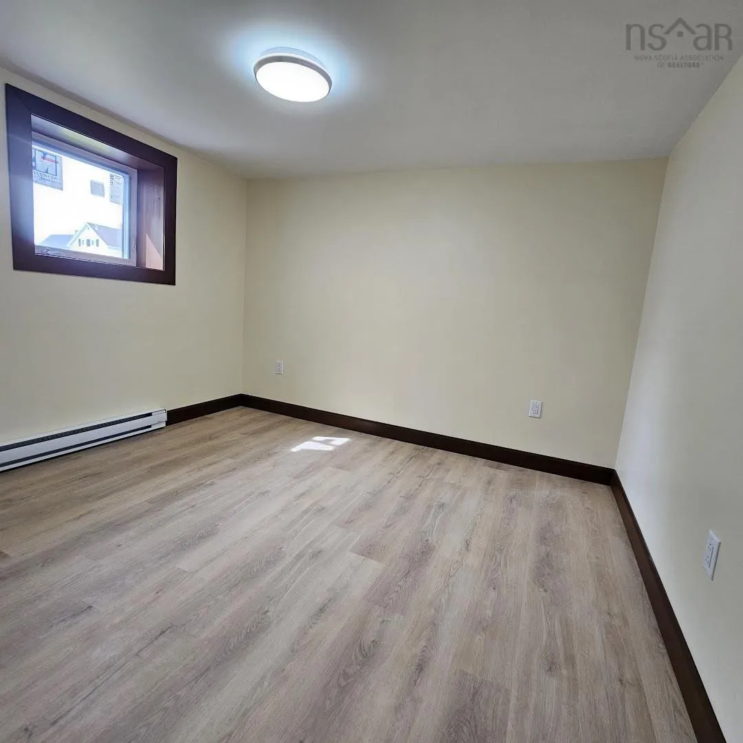 382 Chestnut Drive, Sydney, NS B1P 4Y8, 3 Bedrooms Bedrooms, ,2 BathroomsBathrooms,Residential,For Sale,Chestnut,202521434