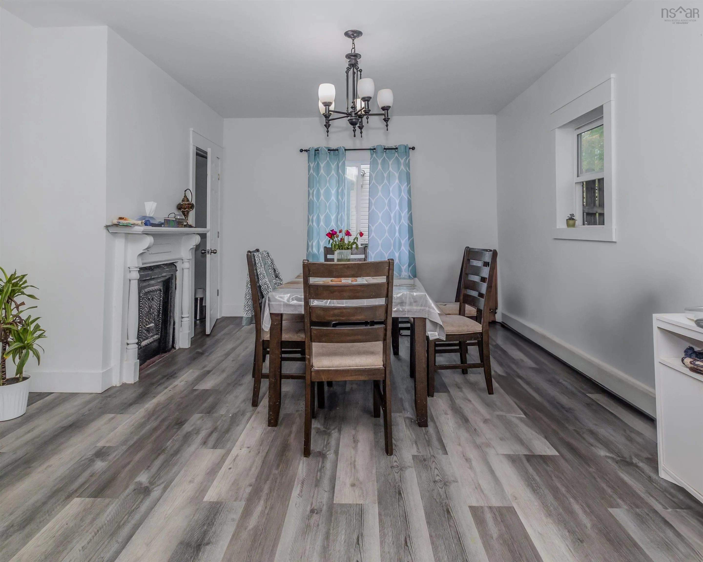 443 Bentinck Street, Sydney, NS B1S 2Y8, 4 Bedrooms Bedrooms, ,2 BathroomsBathrooms,Residential,For Sale,Bentinck,202521040