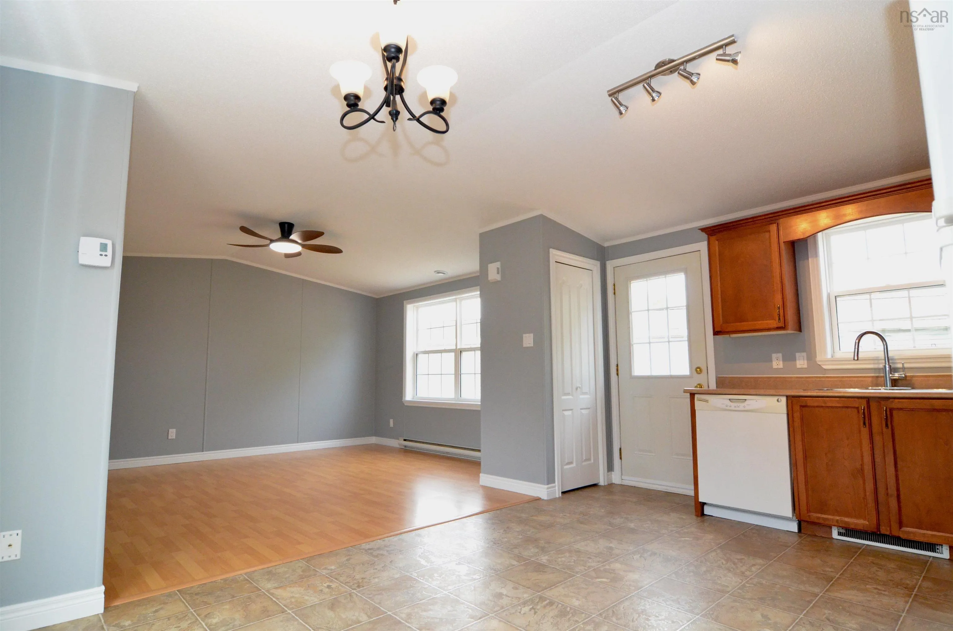408 Kennedy Court, Lower Sackville, NS B4C 2T4, 2 Bedrooms Bedrooms, ,1 BathroomBathrooms,Residential,For Sale,Kennedy,202522842
