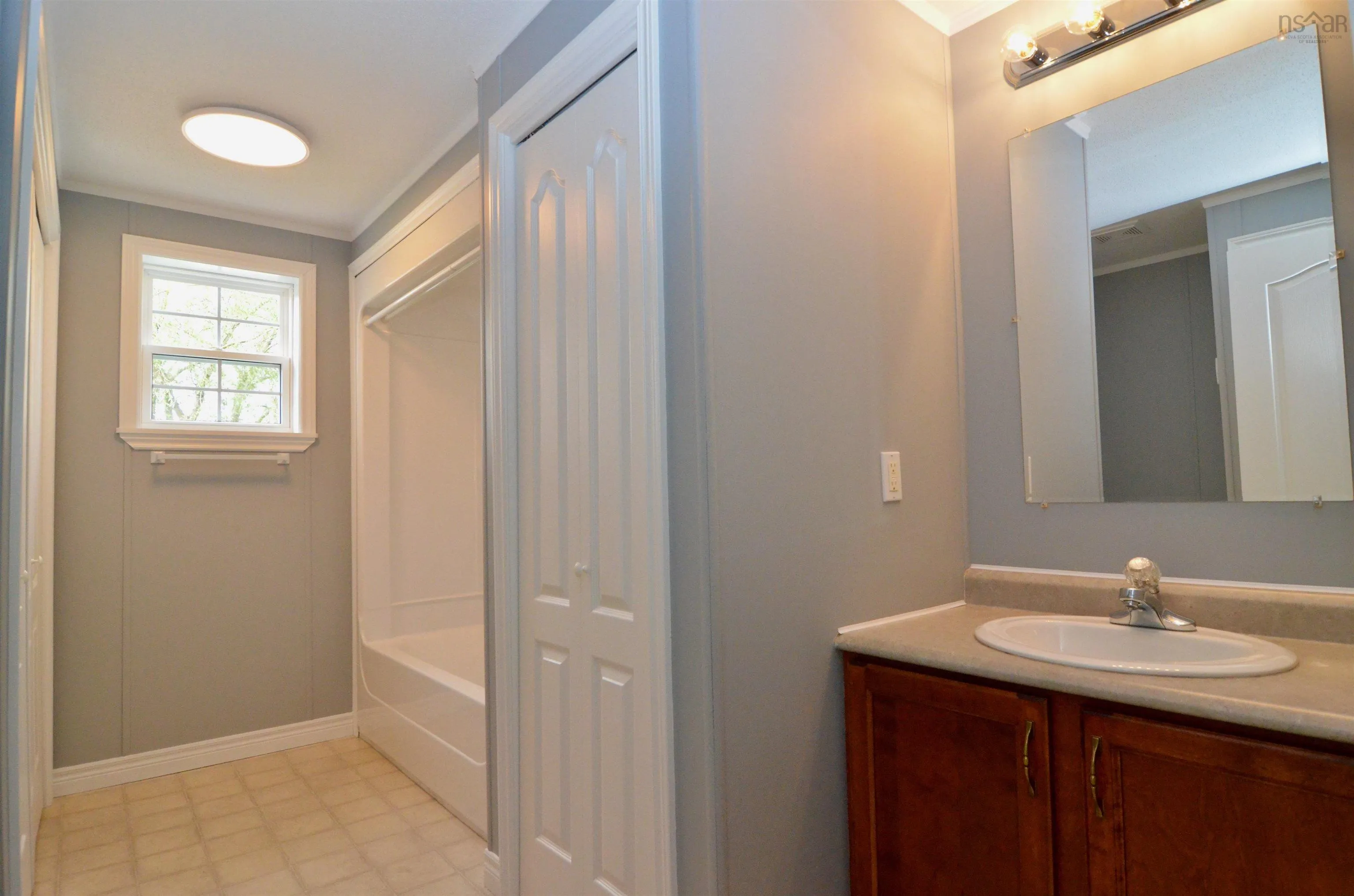 408 Kennedy Court, Lower Sackville, NS B4C 2T4, 2 Bedrooms Bedrooms, ,1 BathroomBathrooms,Residential,For Sale,Kennedy,202522842