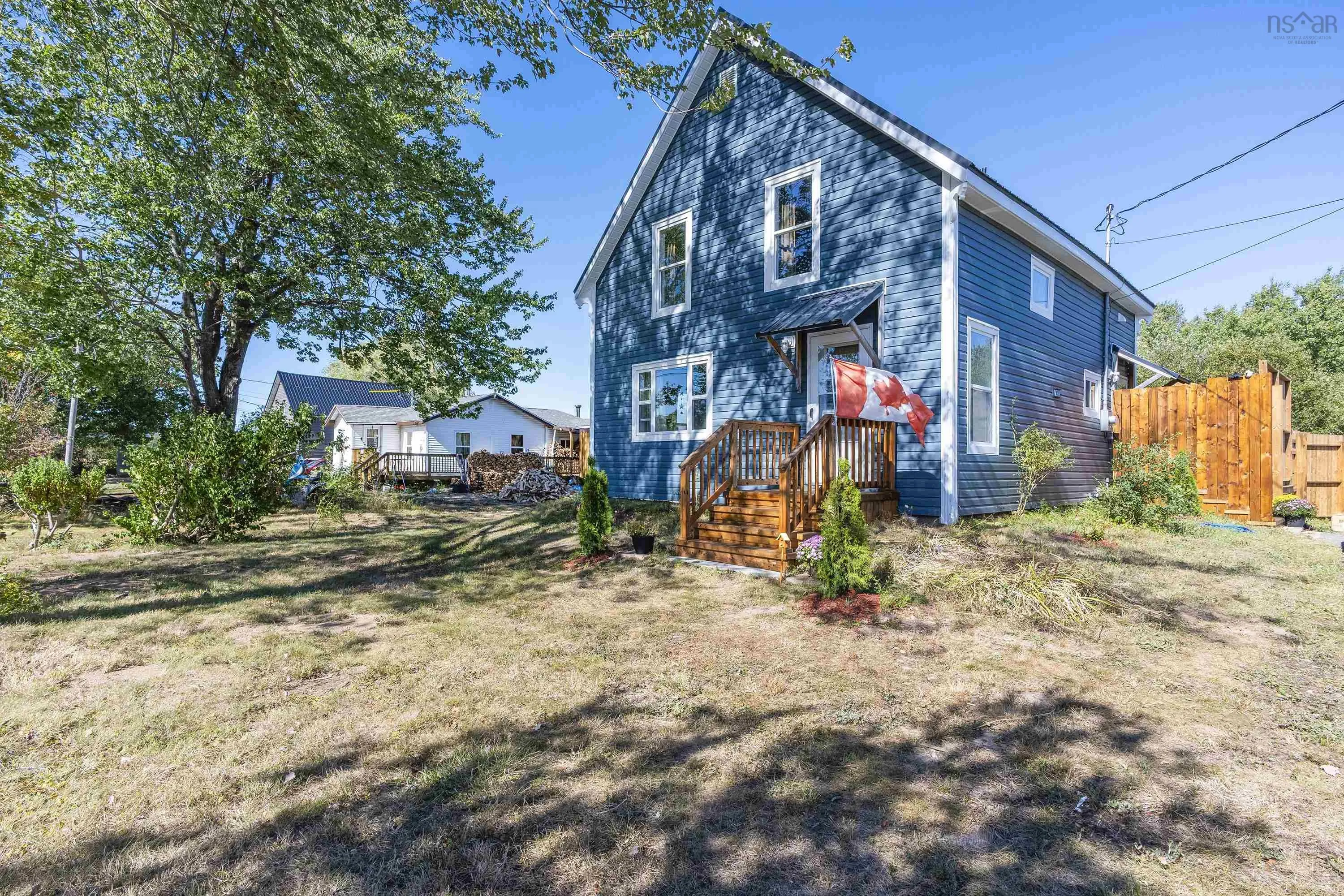 97 Station Road, Lawrencetown, NS B0S 1M0, 2 Bedrooms Bedrooms, ,2 BathroomsBathrooms,Residential,For Sale,Station,202521928