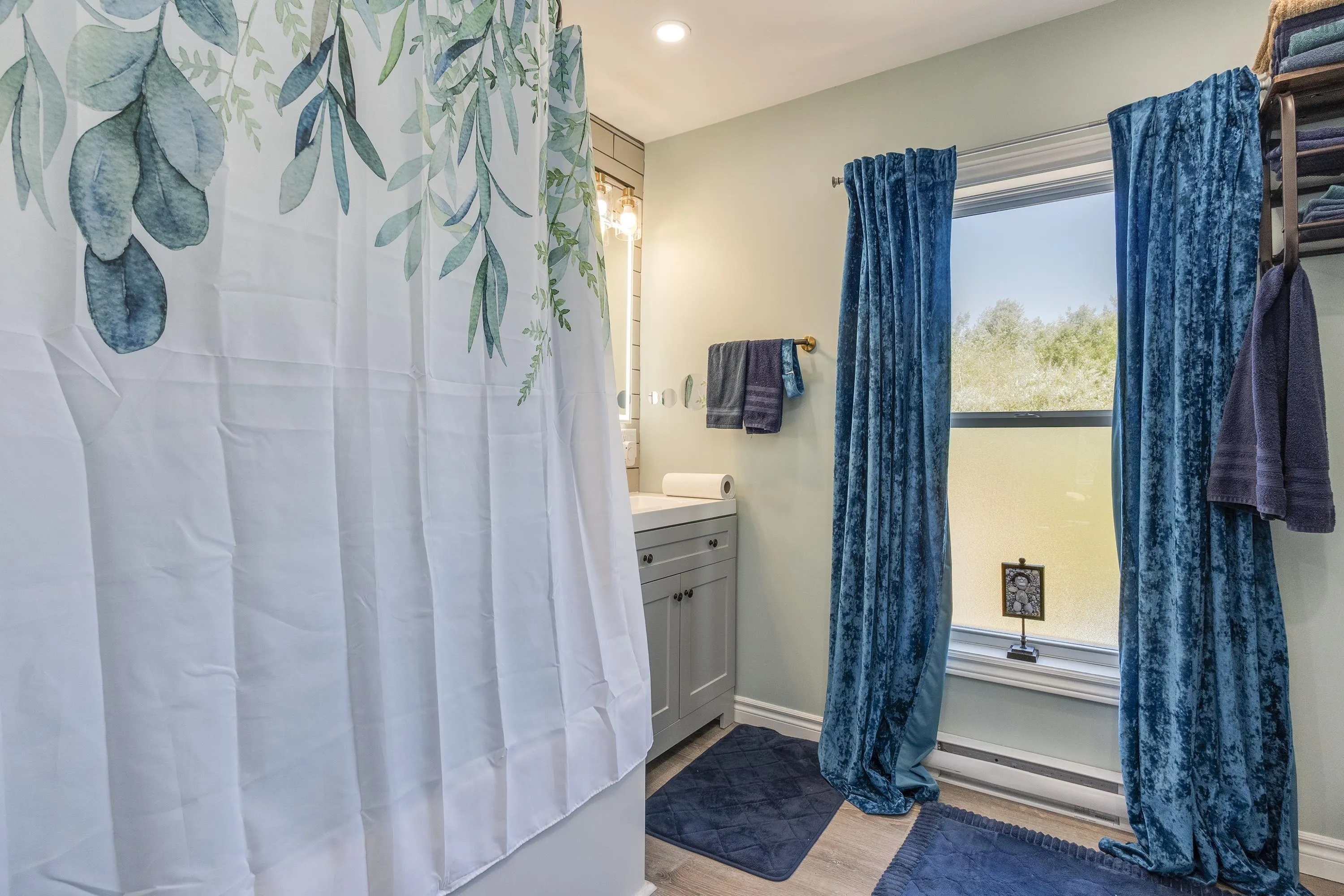 97 Station Road, Lawrencetown, NS B0S 1M0, 2 Bedrooms Bedrooms, ,2 BathroomsBathrooms,Residential,For Sale,Station,202521928