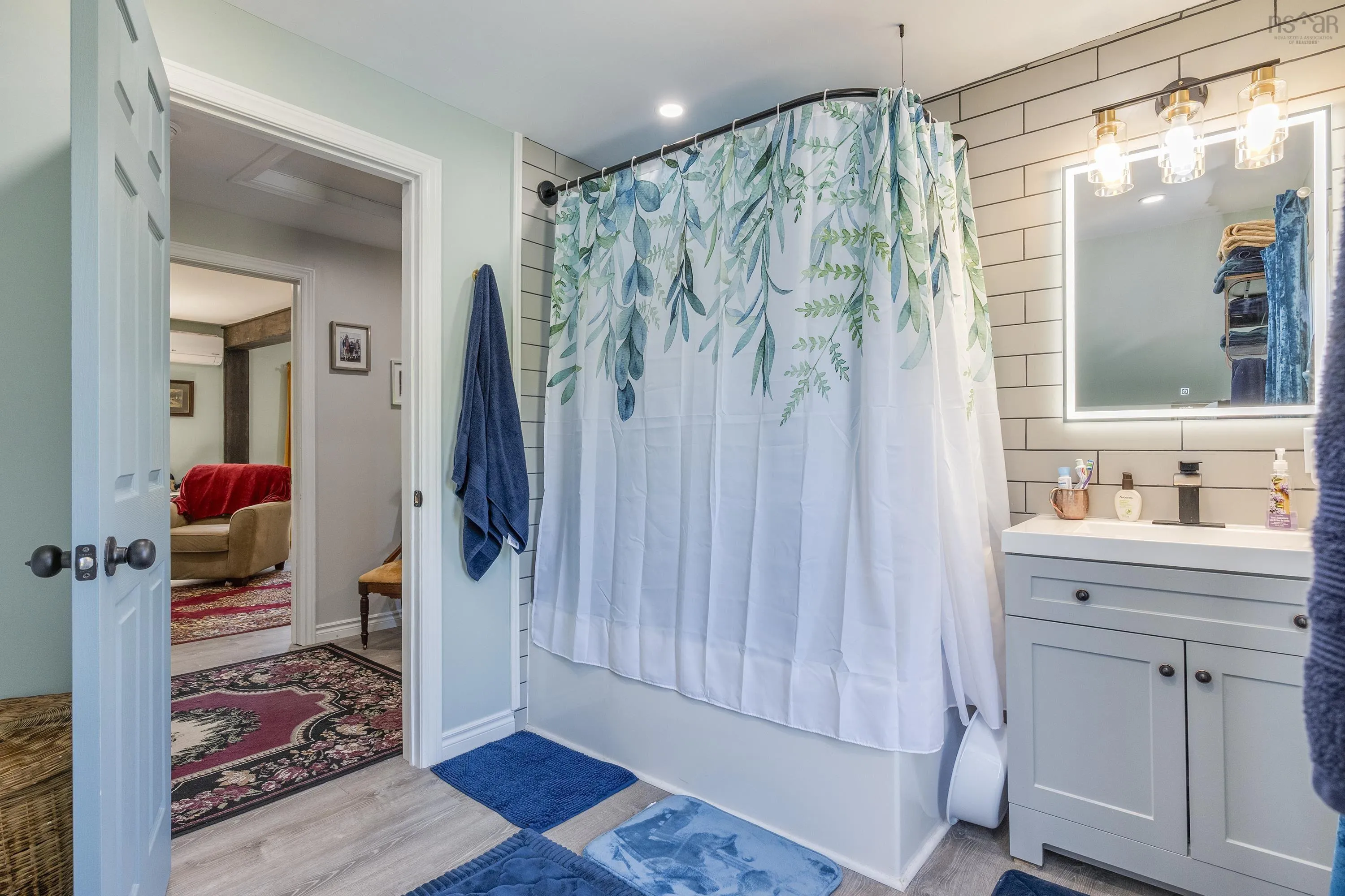 97 Station Road, Lawrencetown, NS B0S 1M0, 2 Bedrooms Bedrooms, ,2 BathroomsBathrooms,Residential,For Sale,Station,202521928