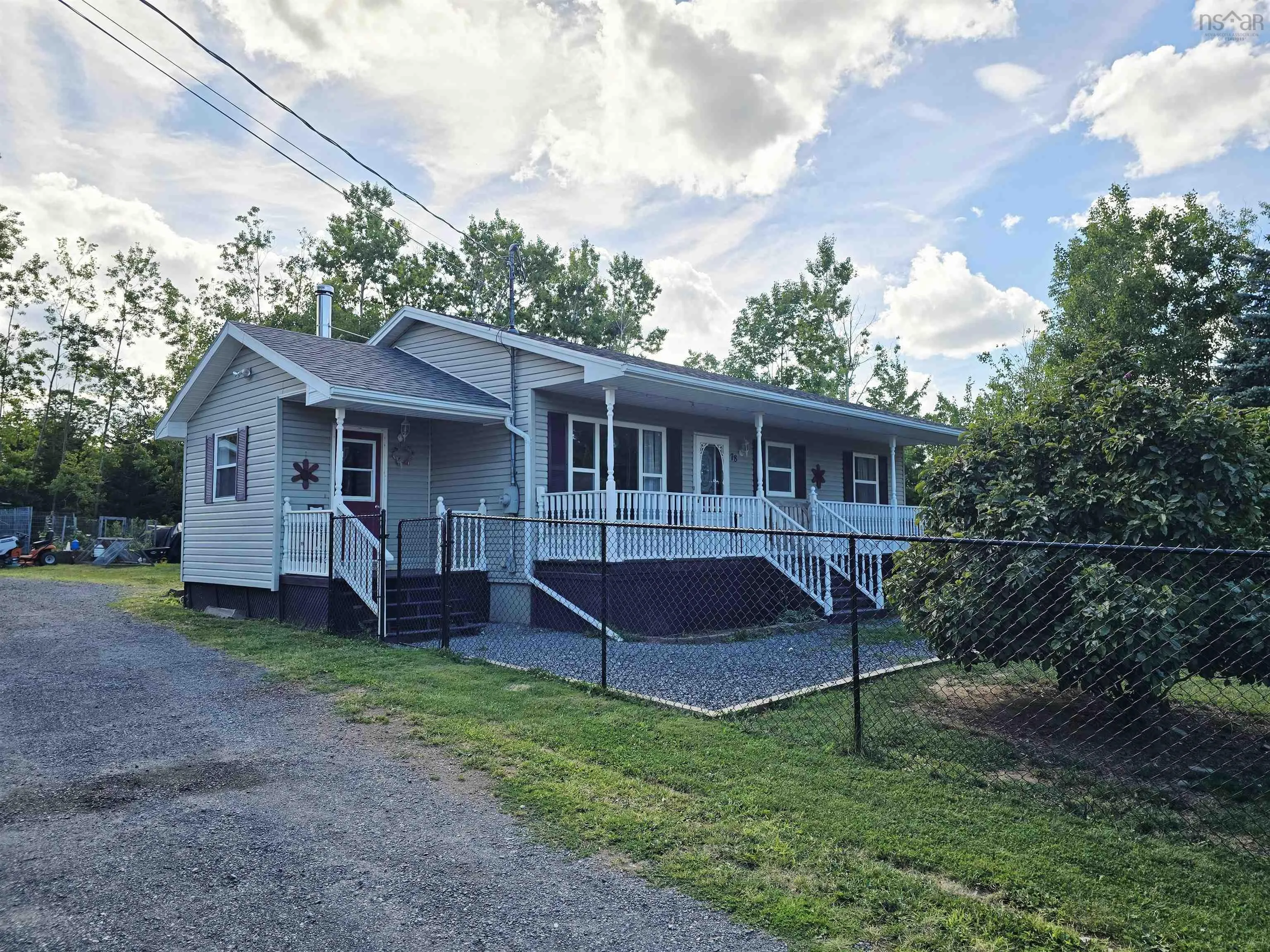 78 Princess Avenue, Trenton, NS B0K 1X0, 2 Bedrooms Bedrooms, ,1 BathroomBathrooms,Residential,For Sale,Princess,202521306
