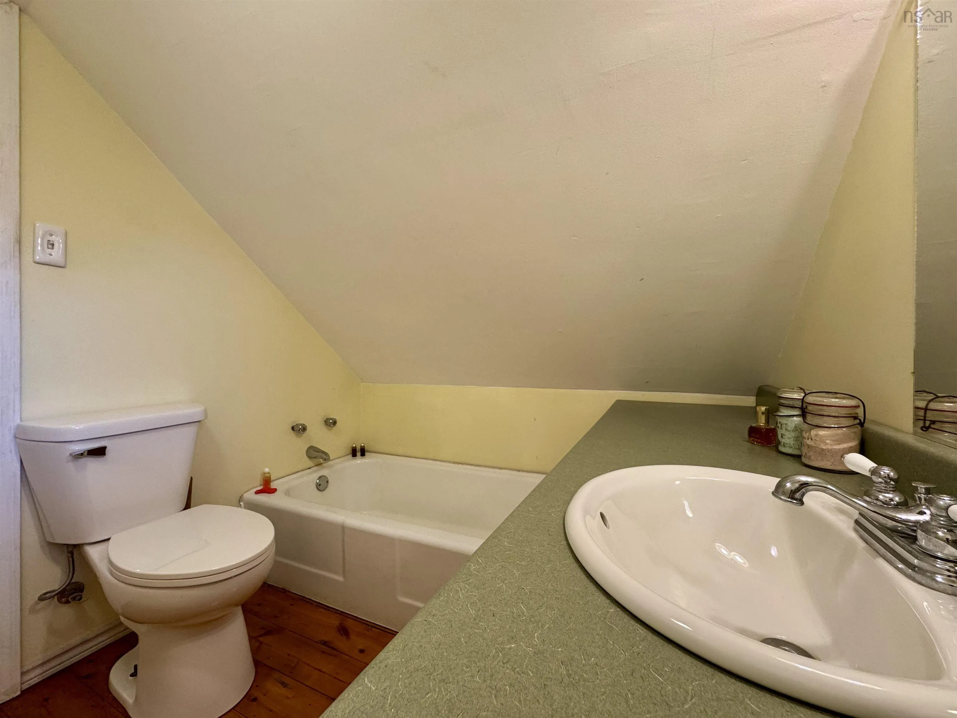 9684 St. Peter's Fourchu Rd., Fourchu, NS B2J 1A5, 4 Bedrooms Bedrooms, ,2 BathroomsBathrooms,Residential,For Sale,St. Peter's Fourchu Rd.,202519764