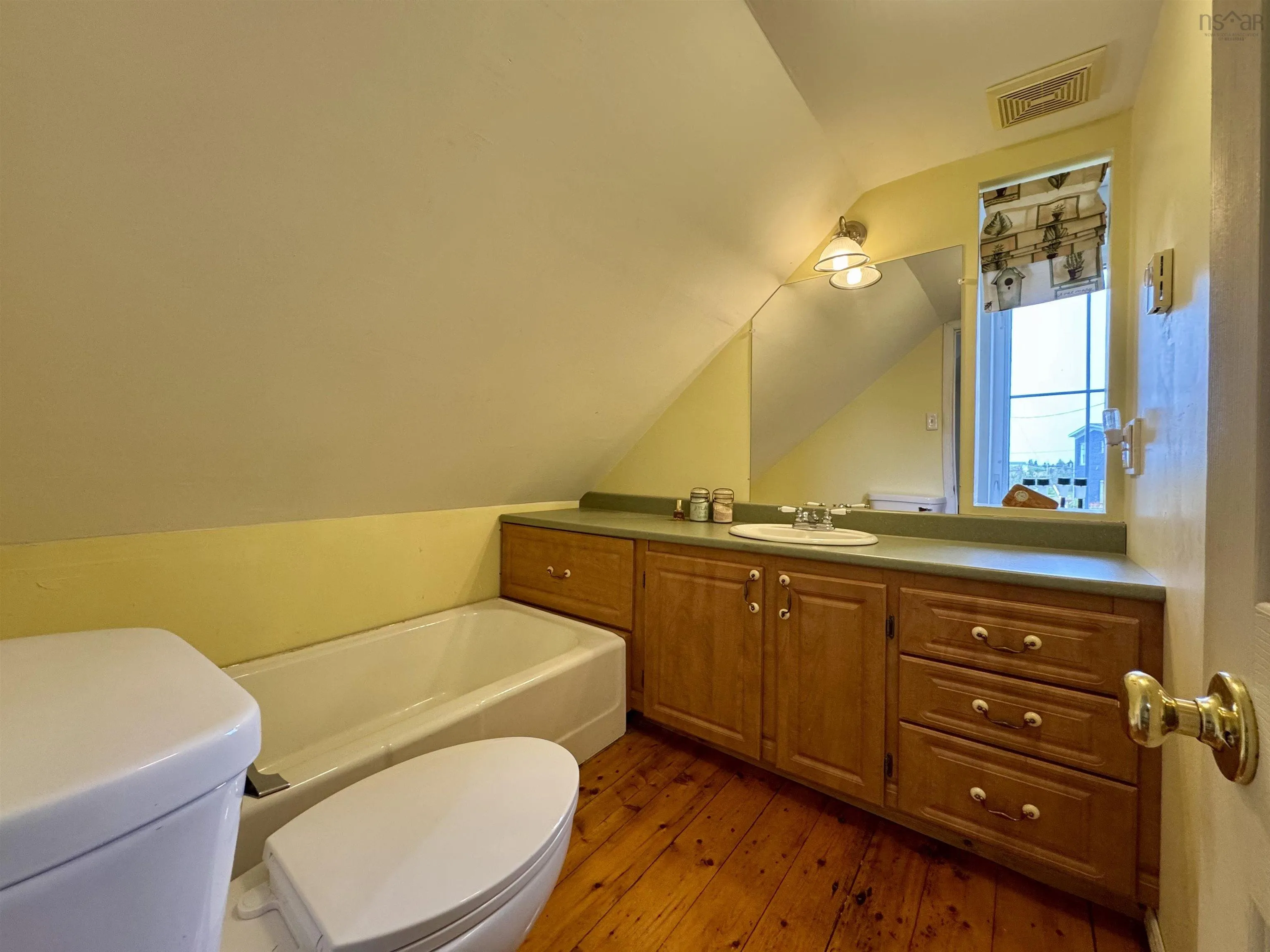 9684 St. Peter's Fourchu Rd., Fourchu, NS B2J 1A5, 4 Bedrooms Bedrooms, ,2 BathroomsBathrooms,Residential,For Sale,St. Peter's Fourchu Rd.,202519764