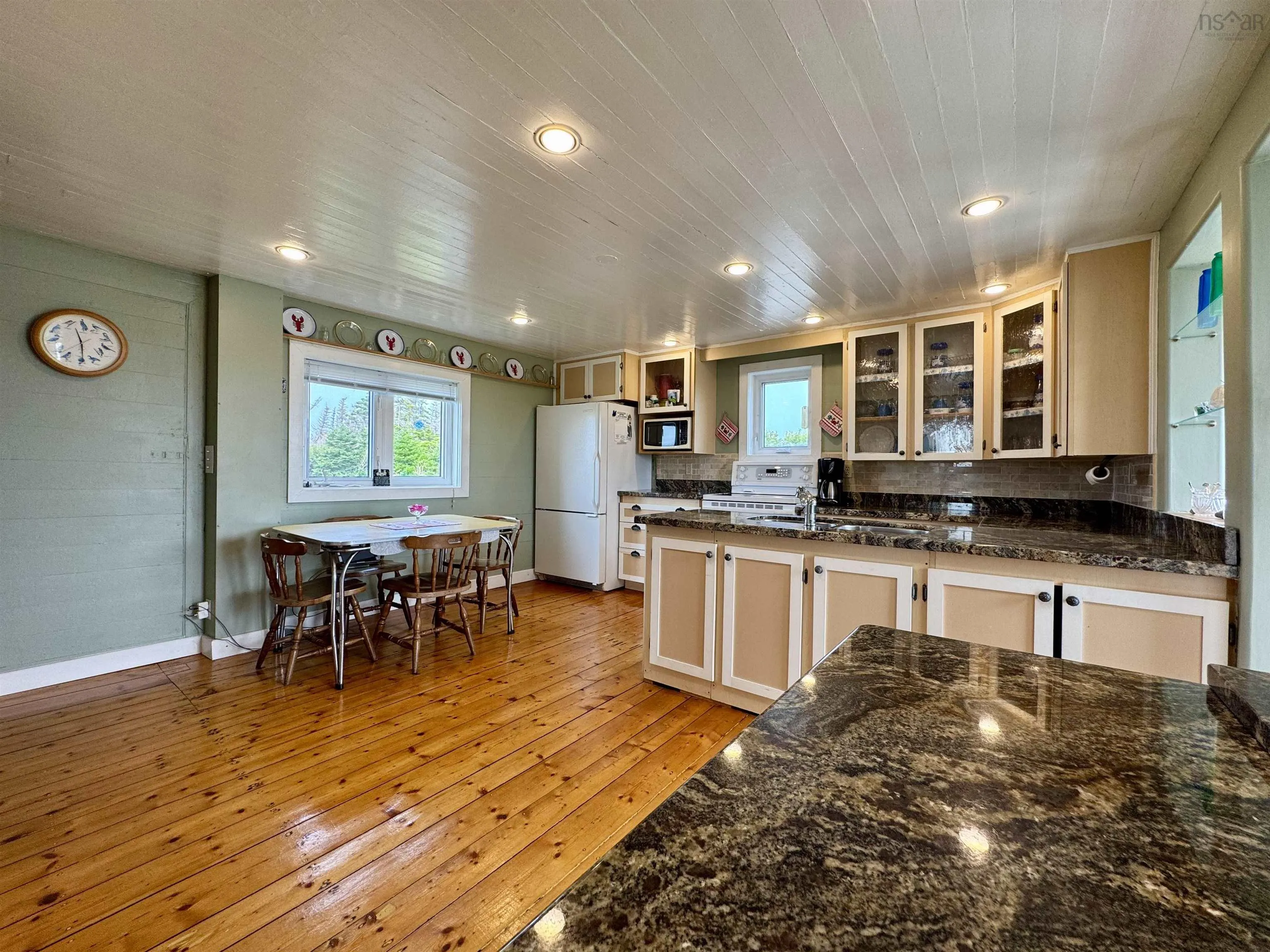 9684 St. Peter's Fourchu Rd., Fourchu, NS B2J 1A5, 4 Bedrooms Bedrooms, ,2 BathroomsBathrooms,Residential,For Sale,St. Peter's Fourchu Rd.,202519764