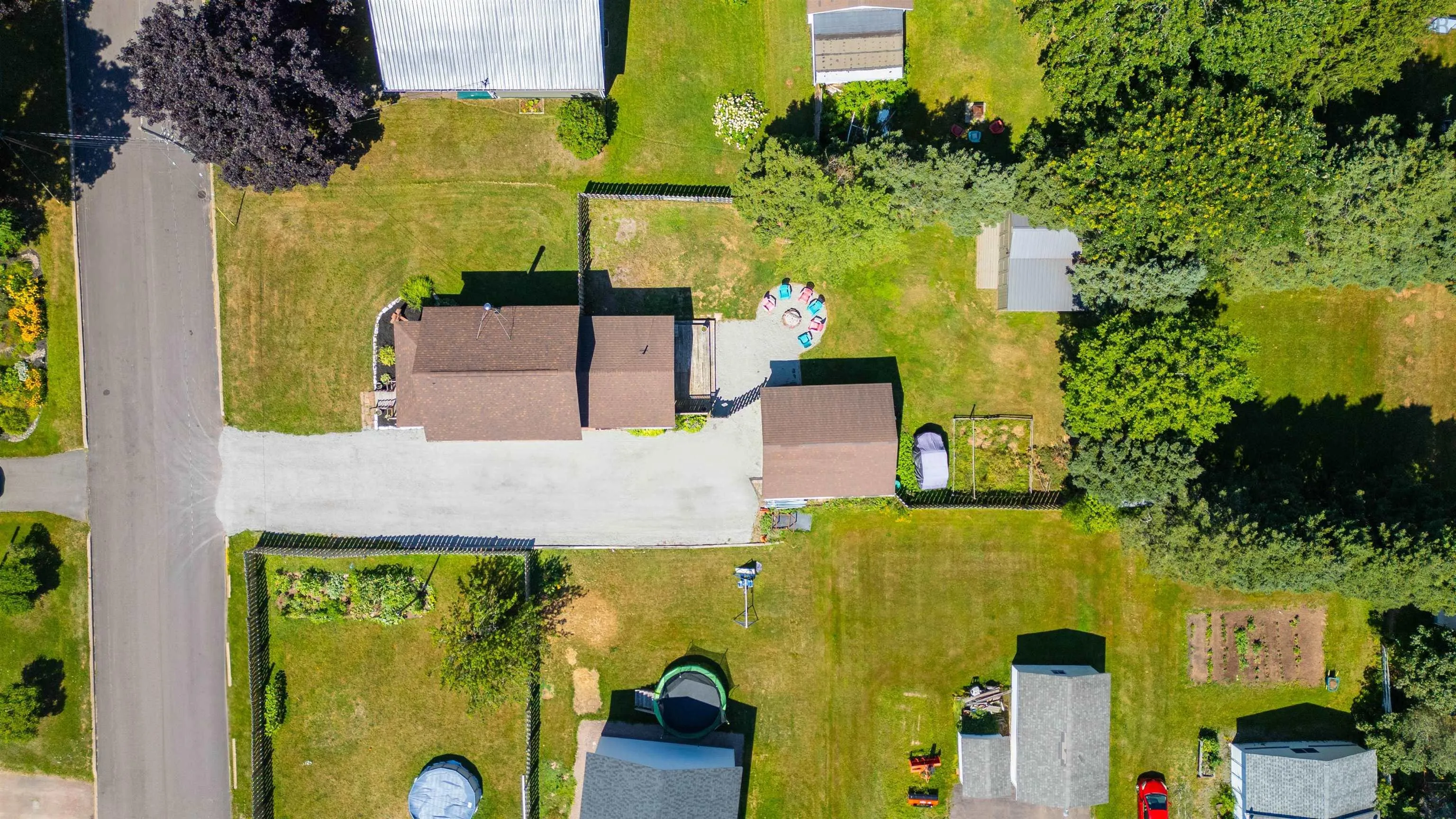 32 Allison Avenue, Amherst, NS B4H 3V5, 3 Bedrooms Bedrooms, ,2 BathroomsBathrooms,Residential,For Sale,Allison,202520128