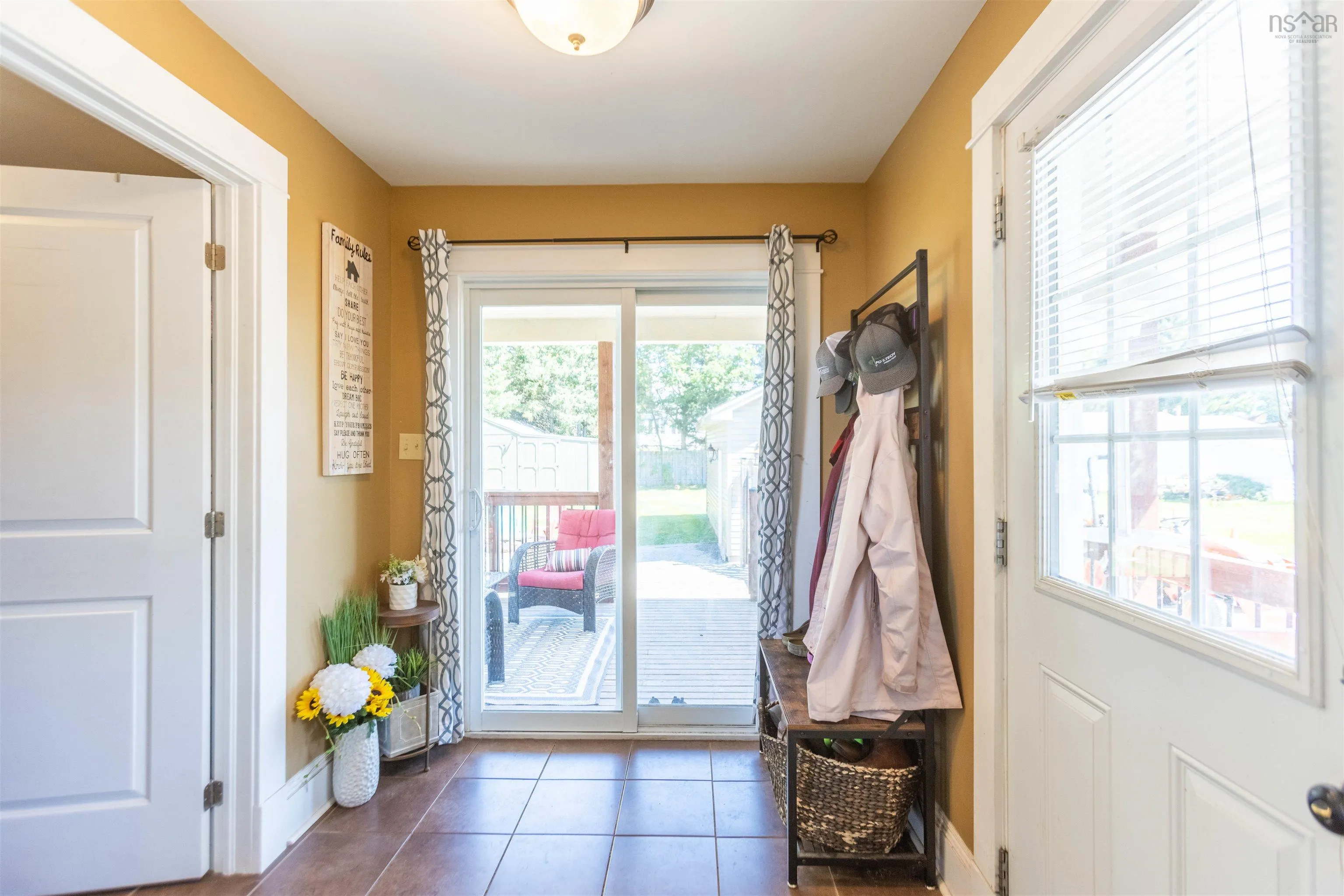 32 Allison Avenue, Amherst, NS B4H 3V5, 3 Bedrooms Bedrooms, ,2 BathroomsBathrooms,Residential,For Sale,Allison,202520128