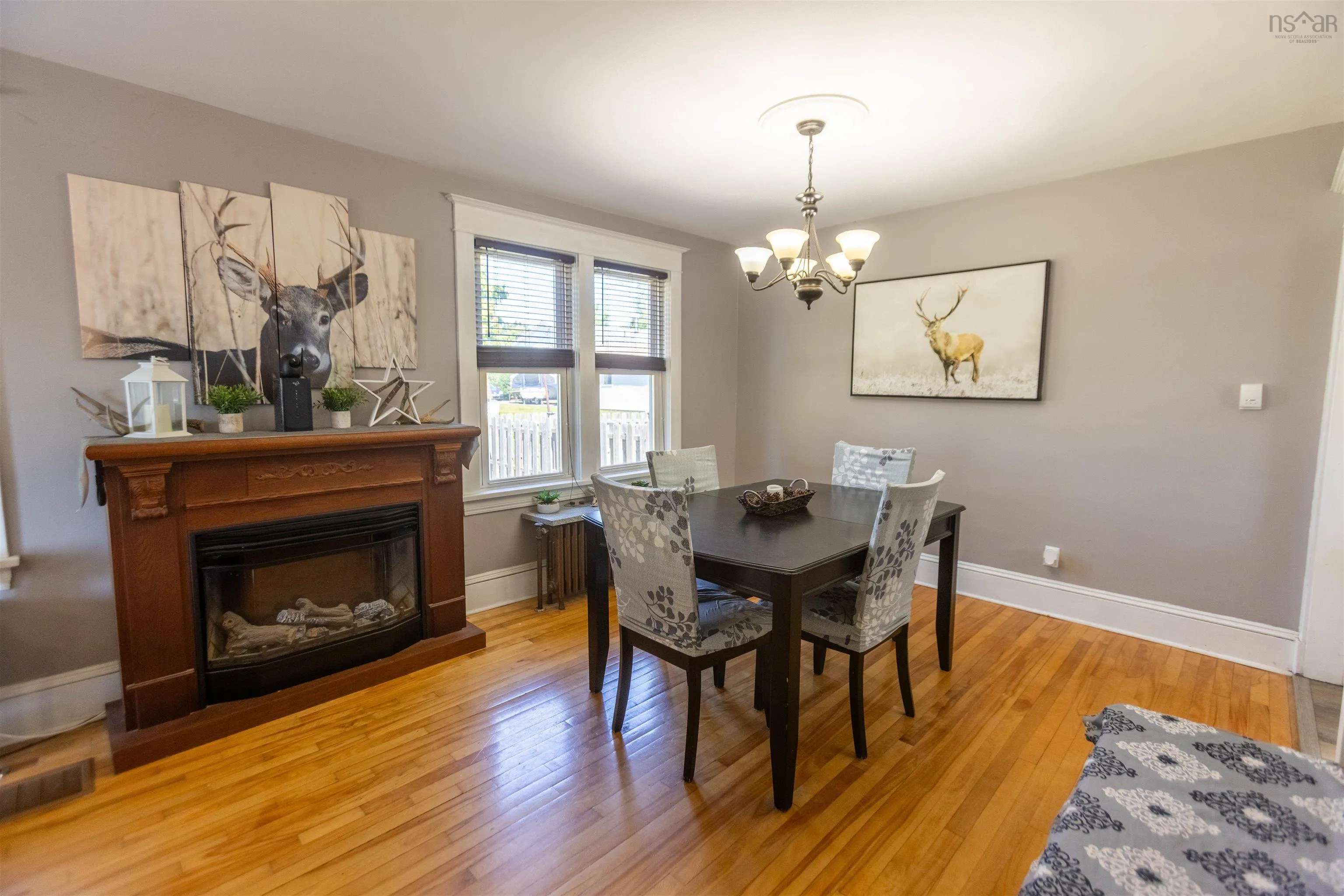 32 Allison Avenue, Amherst, NS B4H 3V5, 3 Bedrooms Bedrooms, ,2 BathroomsBathrooms,Residential,For Sale,Allison,202520128