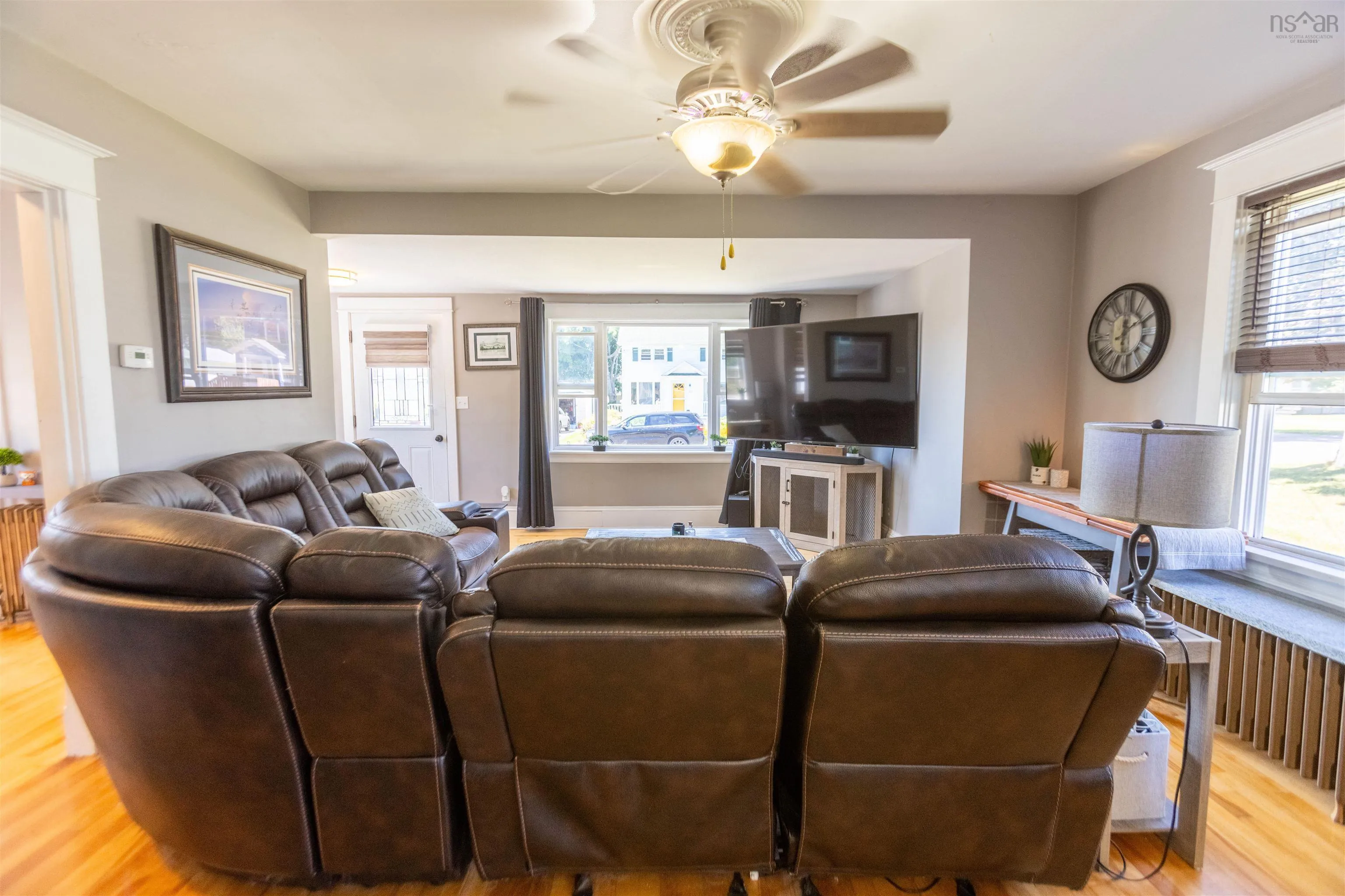 32 Allison Avenue, Amherst, NS B4H 3V5, 3 Bedrooms Bedrooms, ,2 BathroomsBathrooms,Residential,For Sale,Allison,202520128