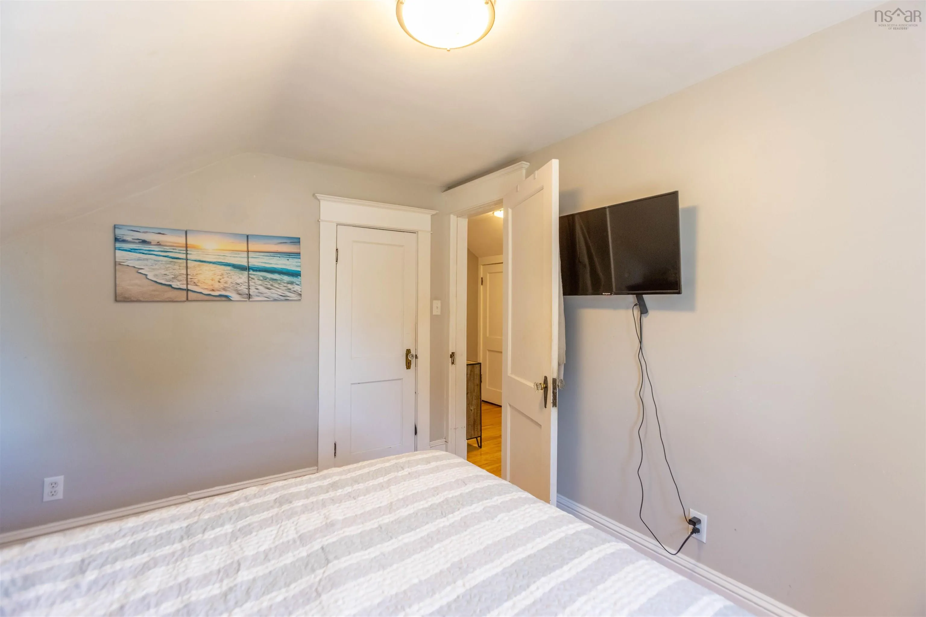 32 Allison Avenue, Amherst, NS B4H 3V5, 3 Bedrooms Bedrooms, ,2 BathroomsBathrooms,Residential,For Sale,Allison,202520128