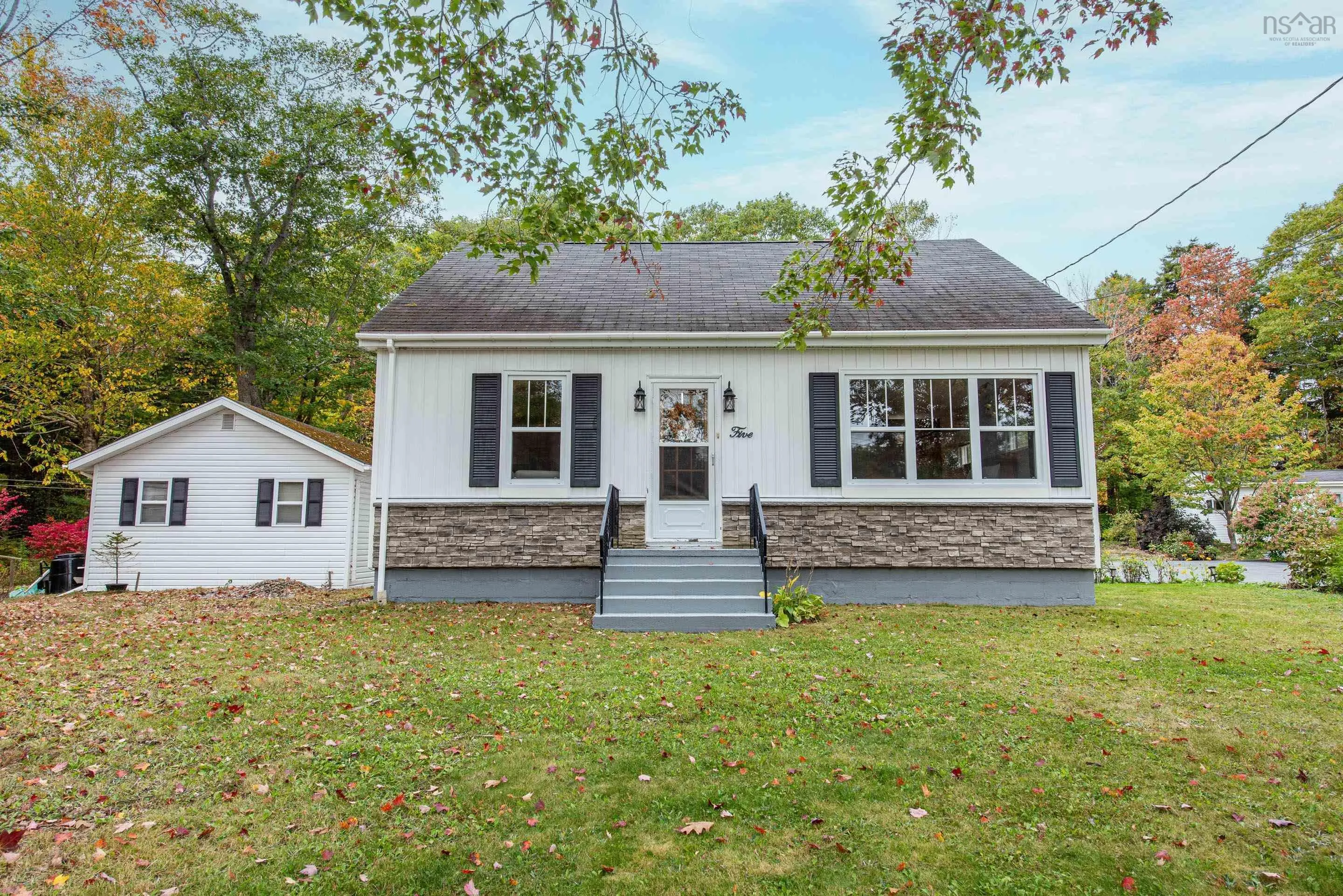 5 Dartmoor Crescent, Bedford, NS B4A 2K4, 4 Bedrooms Bedrooms, ,1 BathroomBathrooms,Residential,For Sale,Dartmoor,202525535