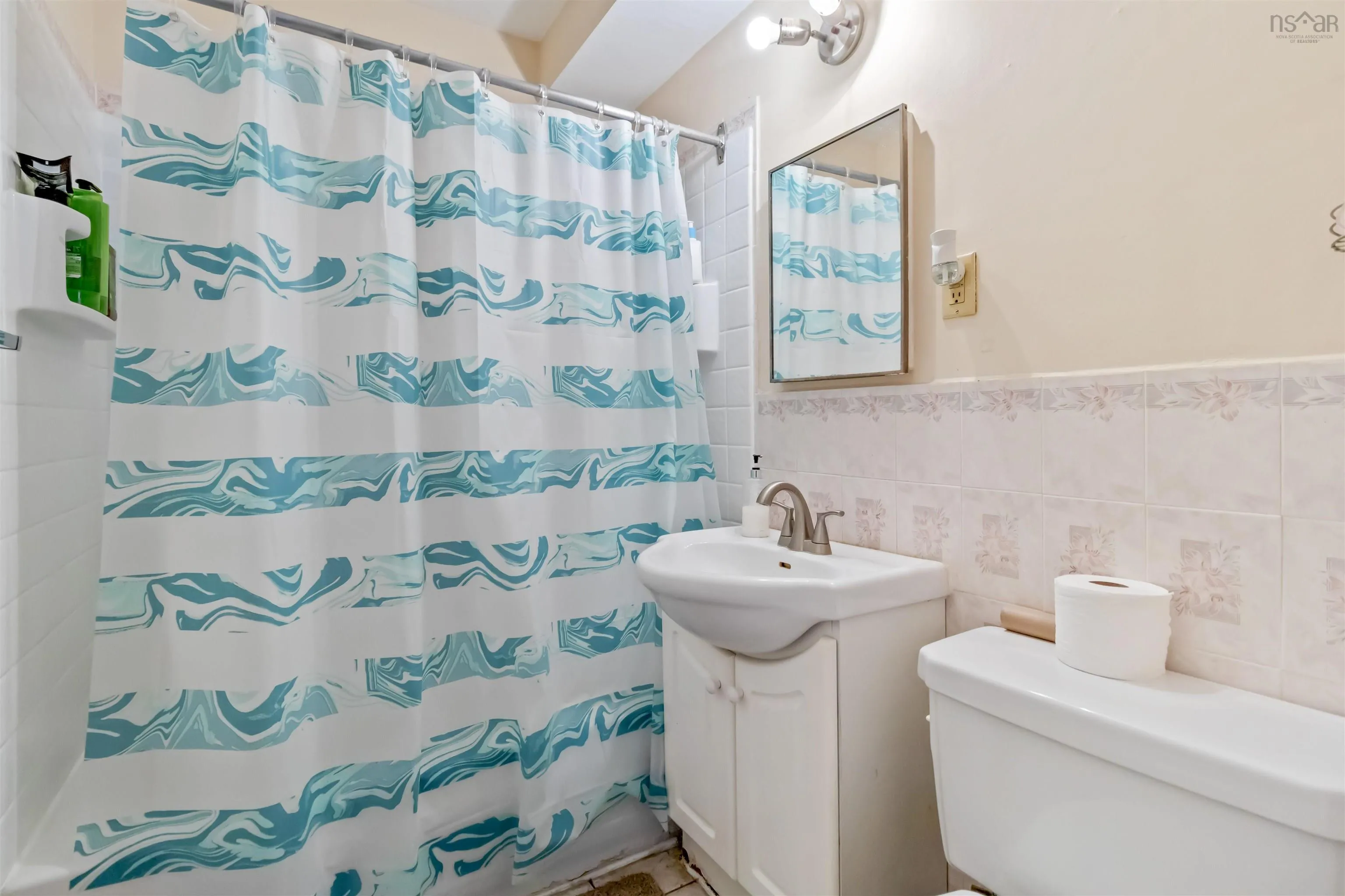 44 Brule Street, Dartmouth, NS B3A 4G4, 22 Bedrooms Bedrooms, ,Residential Income,For Sale,Brule Street,202524884
